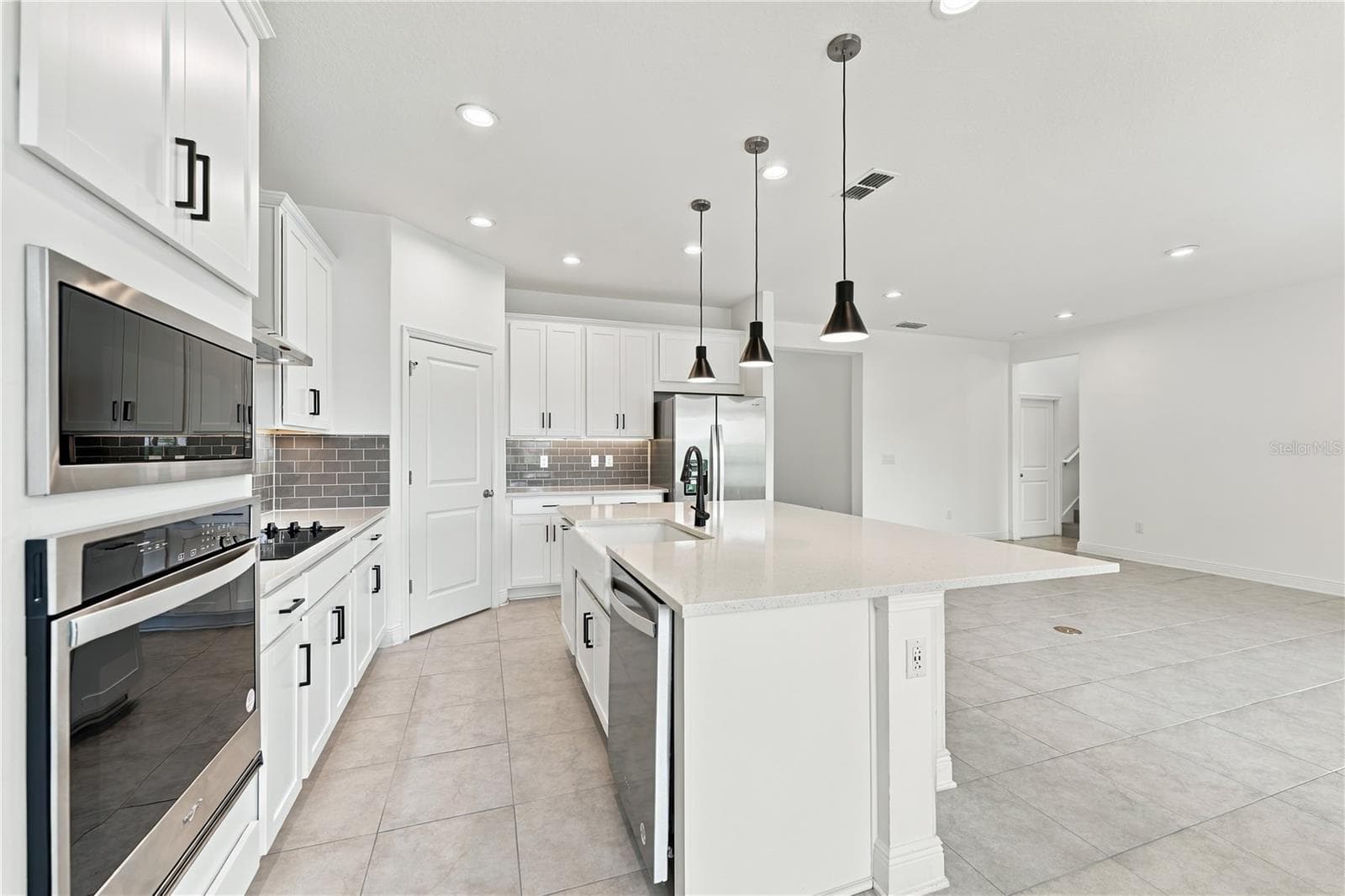 Single Family Residence at 4480 LIONS GATE AVE AVE, CLERMONT, photo 14 of 55