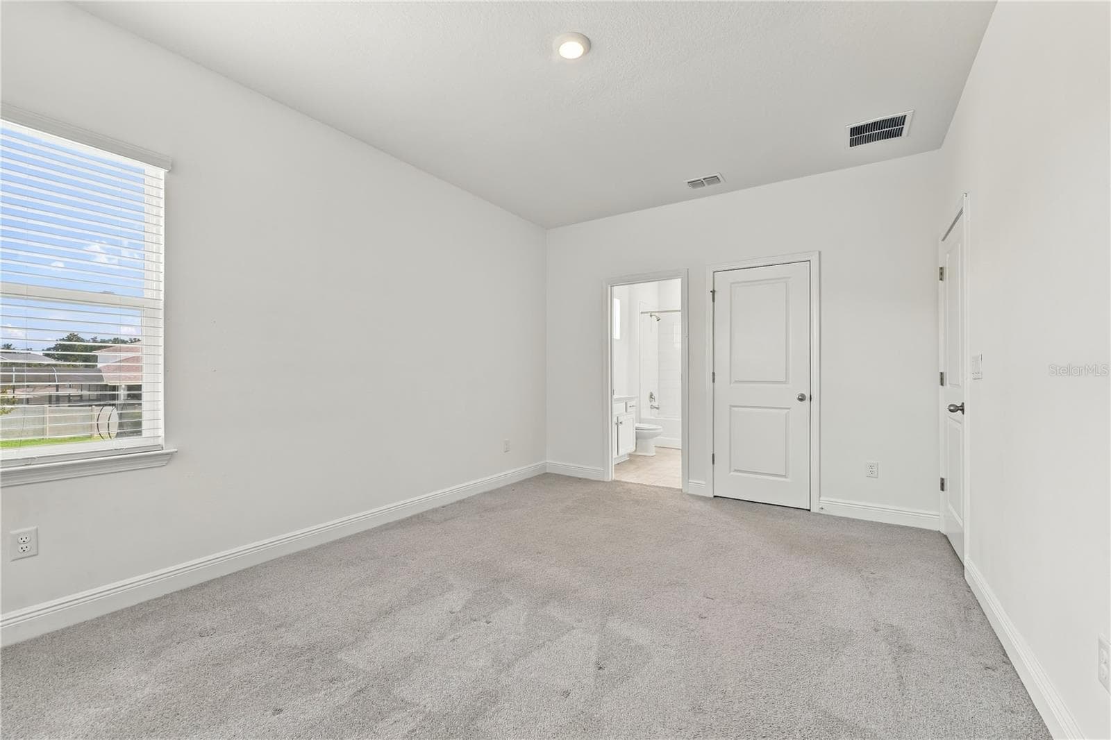 Single Family Residence at 4480 LIONS GATE AVE AVE, CLERMONT, photo 44 of 55