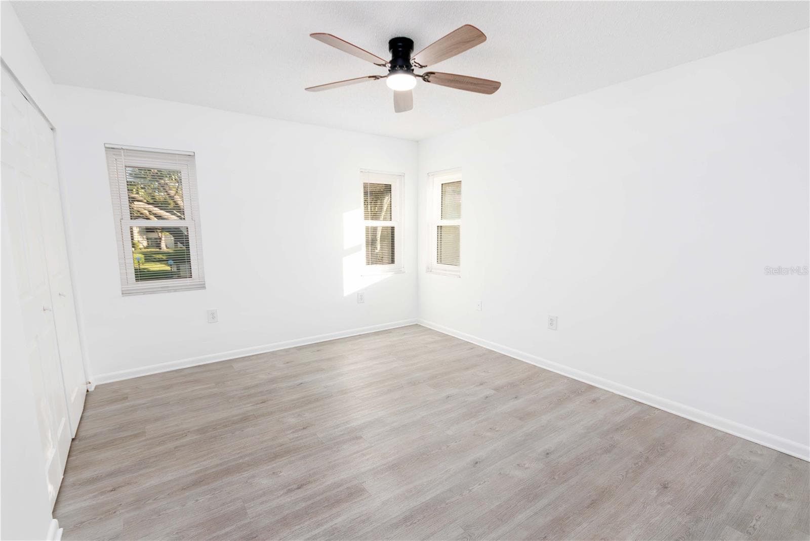 bedroom 1 - 2700 NEBRASKA AVE #2-205, PALM HARBOR
