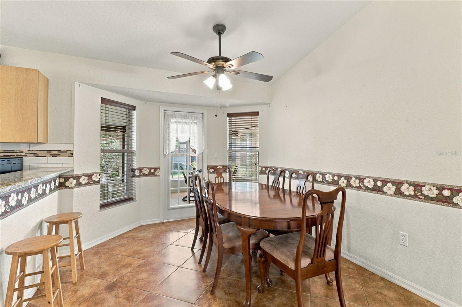Single Family Residence at 2104 LINWOOD AVE, SPRING HILL, photo 7 of 25