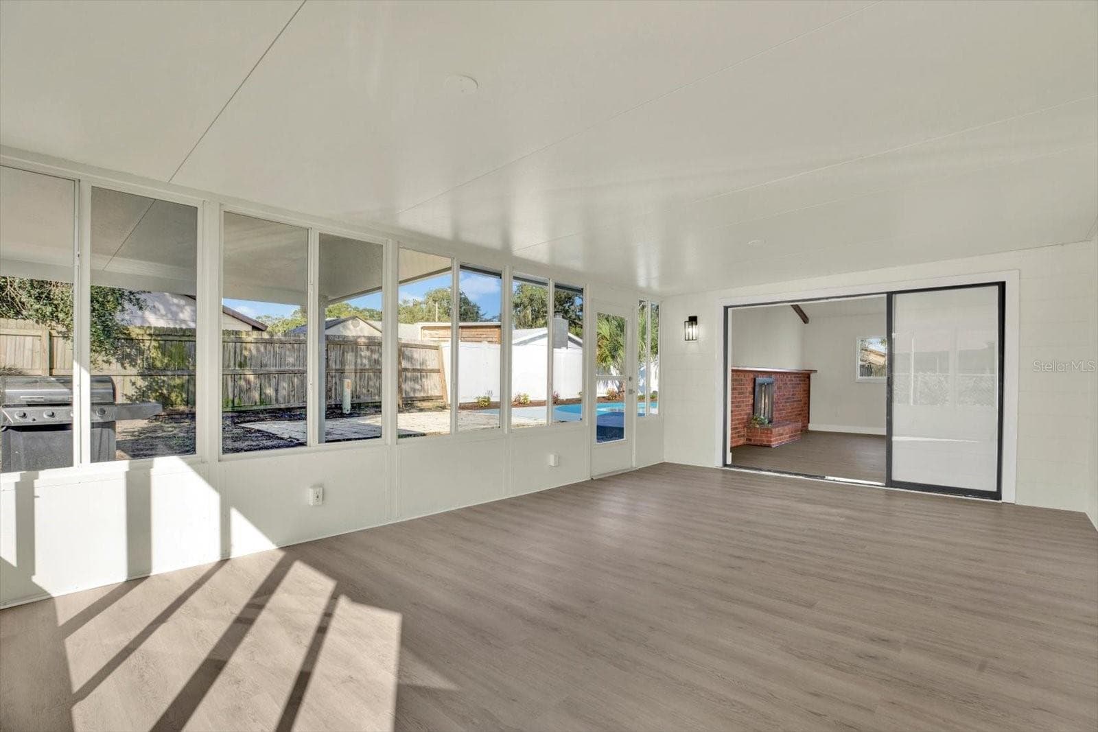 Single Family Residence at 720 SAILFISH DR, BRANDON, photo 12 of 33