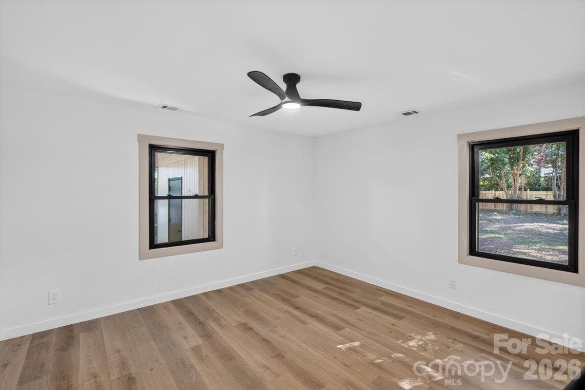 Single Family Residence at 3921 Havenwood Road, Charlotte, photo 14 of 24