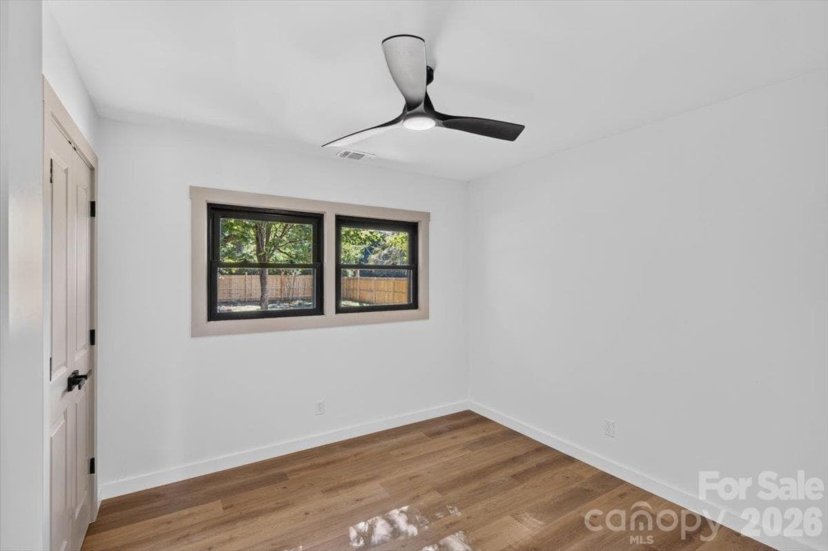 Single Family Residence at 3921 Havenwood Road, Charlotte, photo 17 of 24