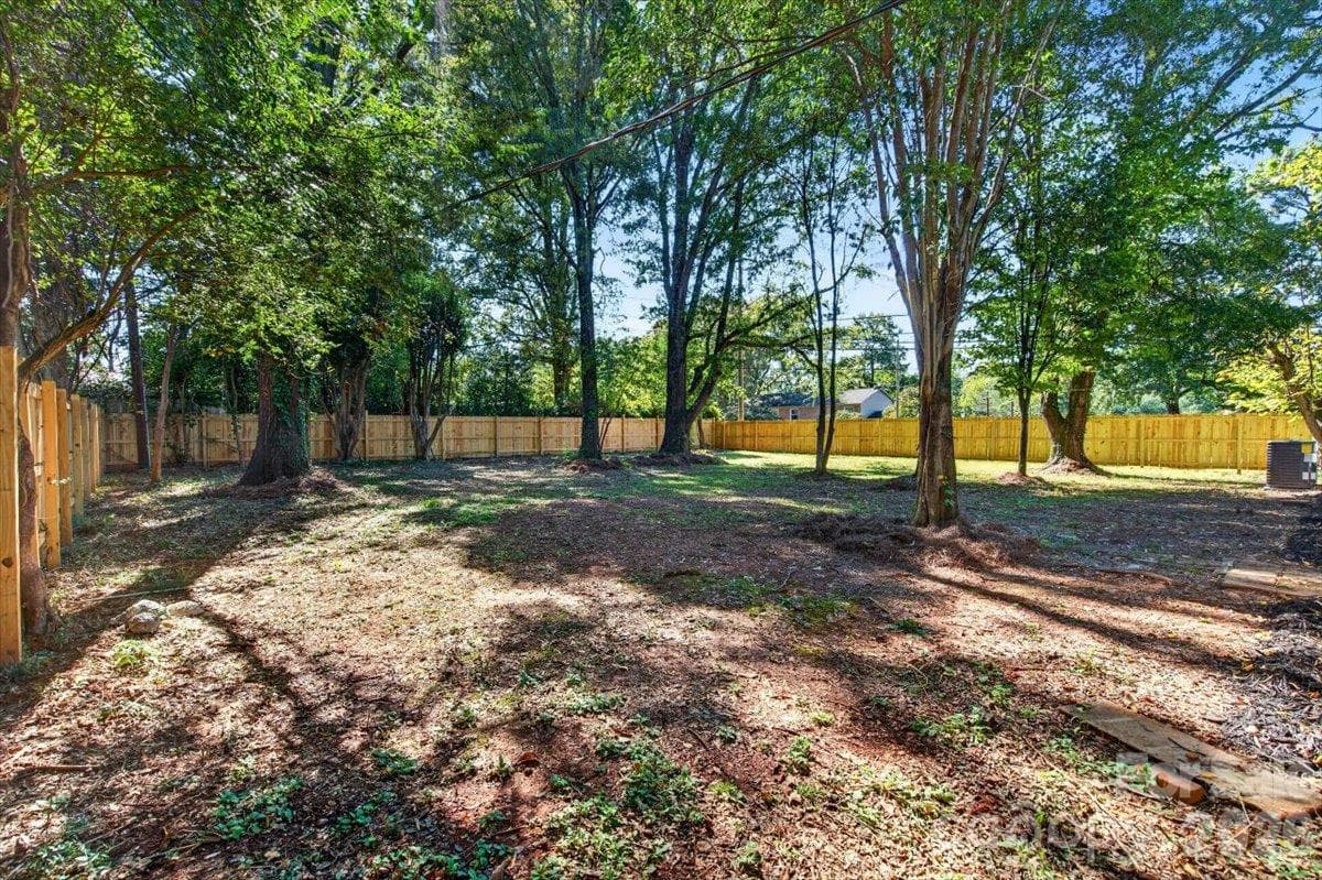 Single Family Residence at 3921 Havenwood Road, Charlotte, photo 24 of 24