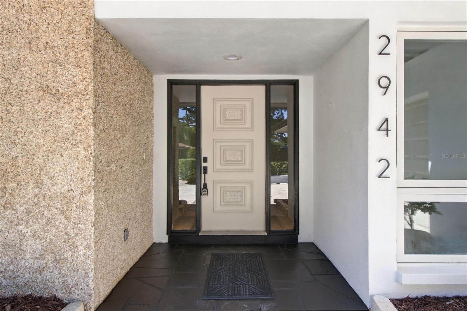 Front door entrance/ porch - 2942 CLUBHOUSE DR W, CLEARWATER