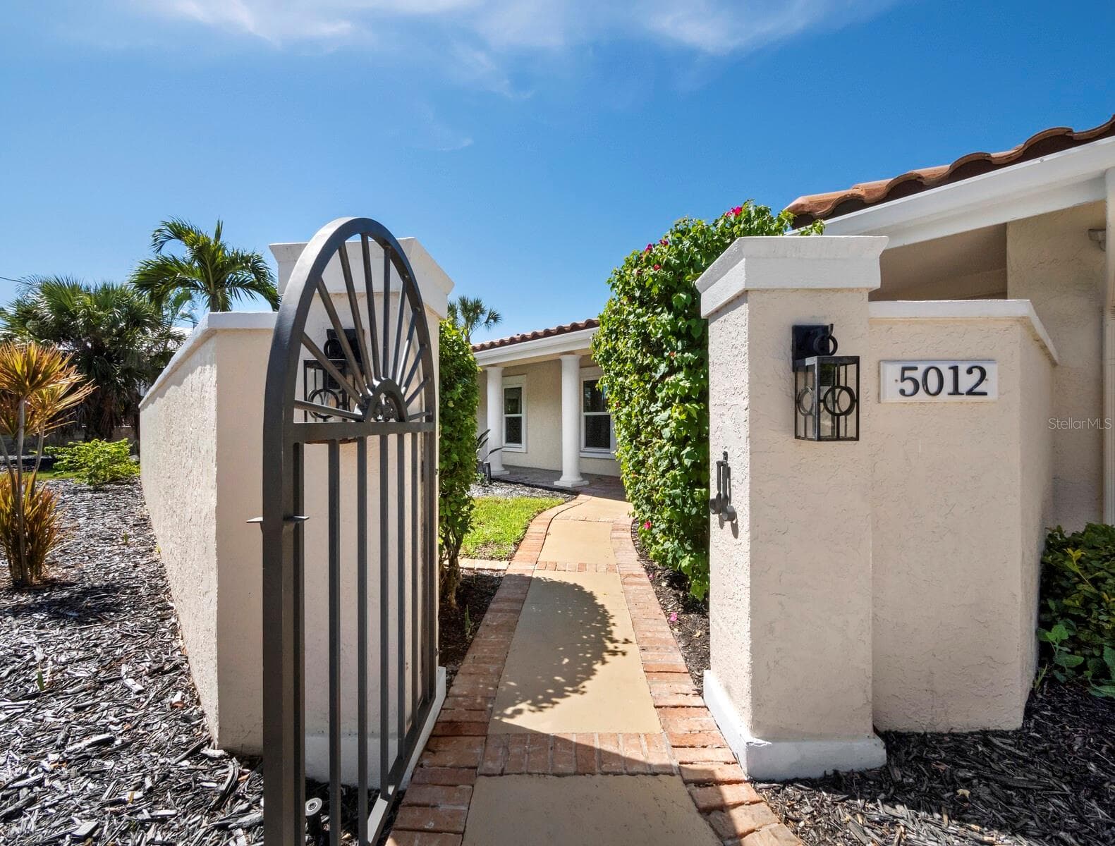 Single Family Residence at 5012 HIGEL AVE, SARASOTA, photo 7 of 68