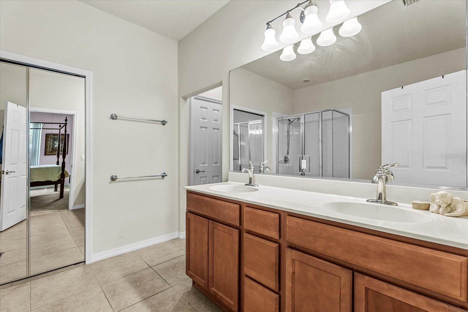 Condominium at 5725 FOSSANO DR #706, SARASOTA, photo 12 of 34