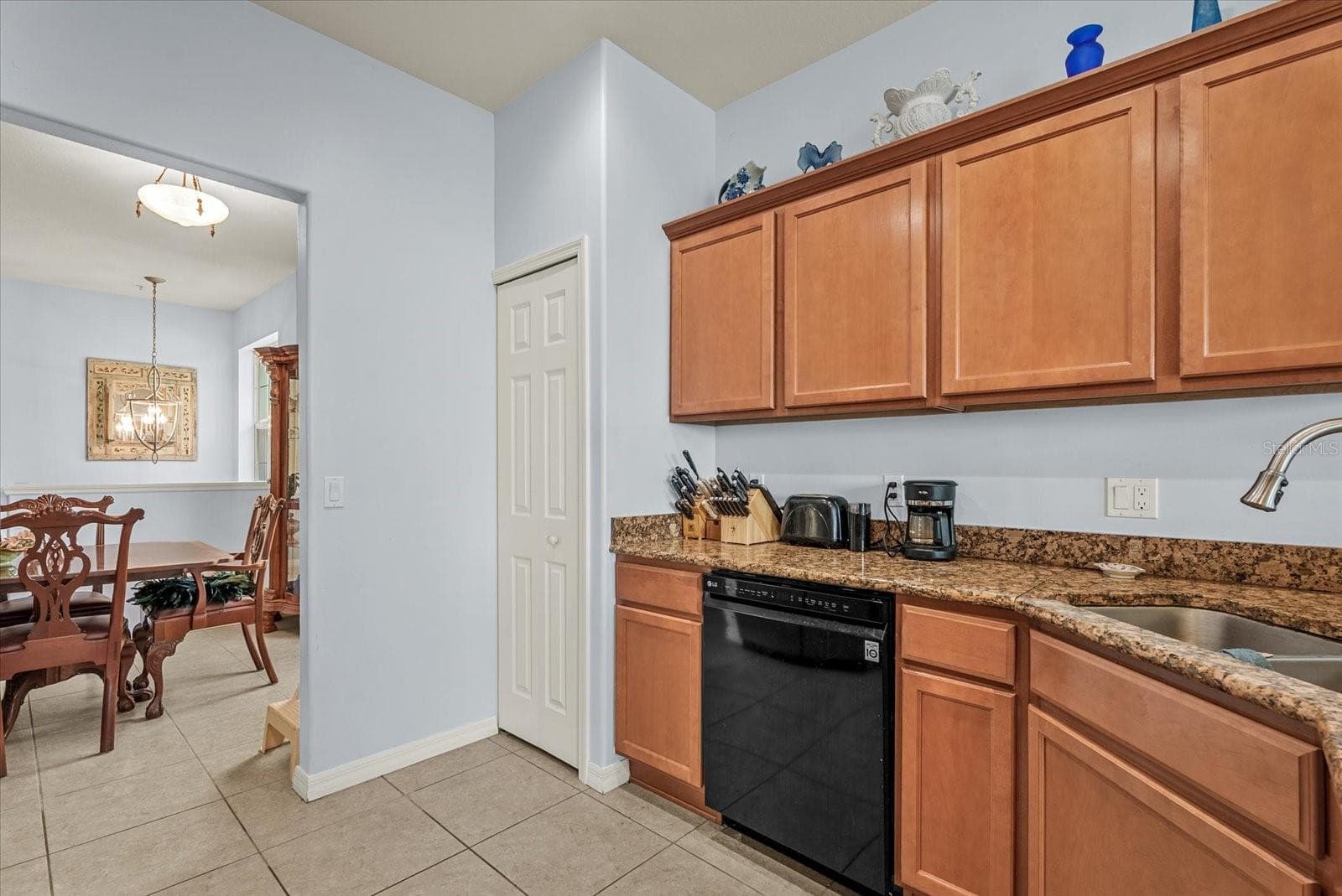 Condominium at 5725 FOSSANO DR #706, SARASOTA, photo 17 of 34