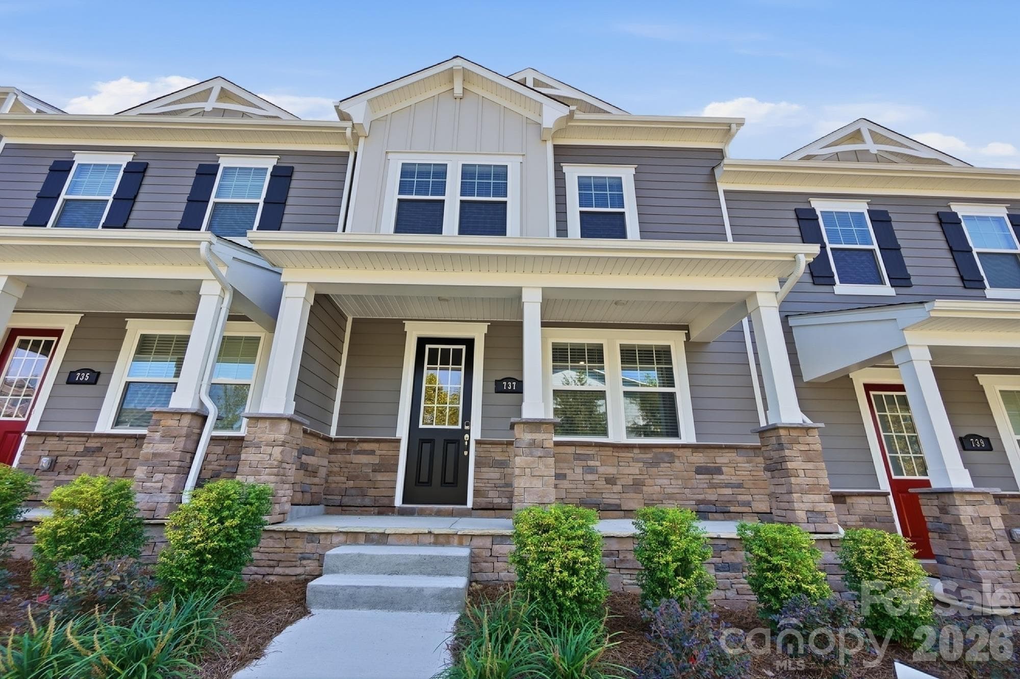 Townhouse at 737 Flatiron Drive, Rock Hill, photo 2 of 27