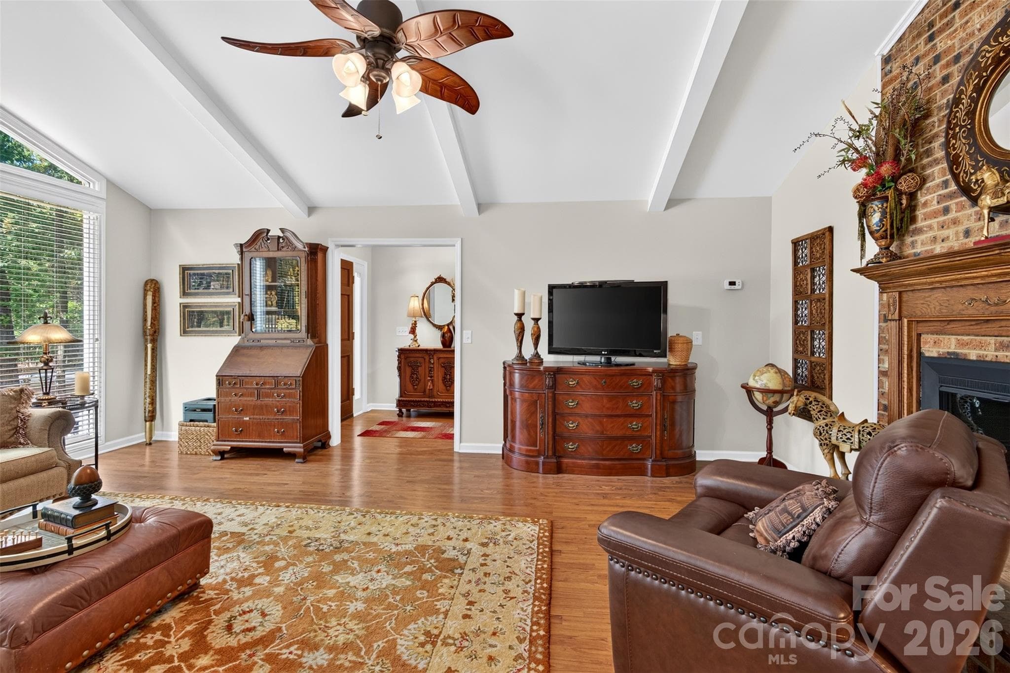 family room - 2209 Rainbrook Drive, Monroe