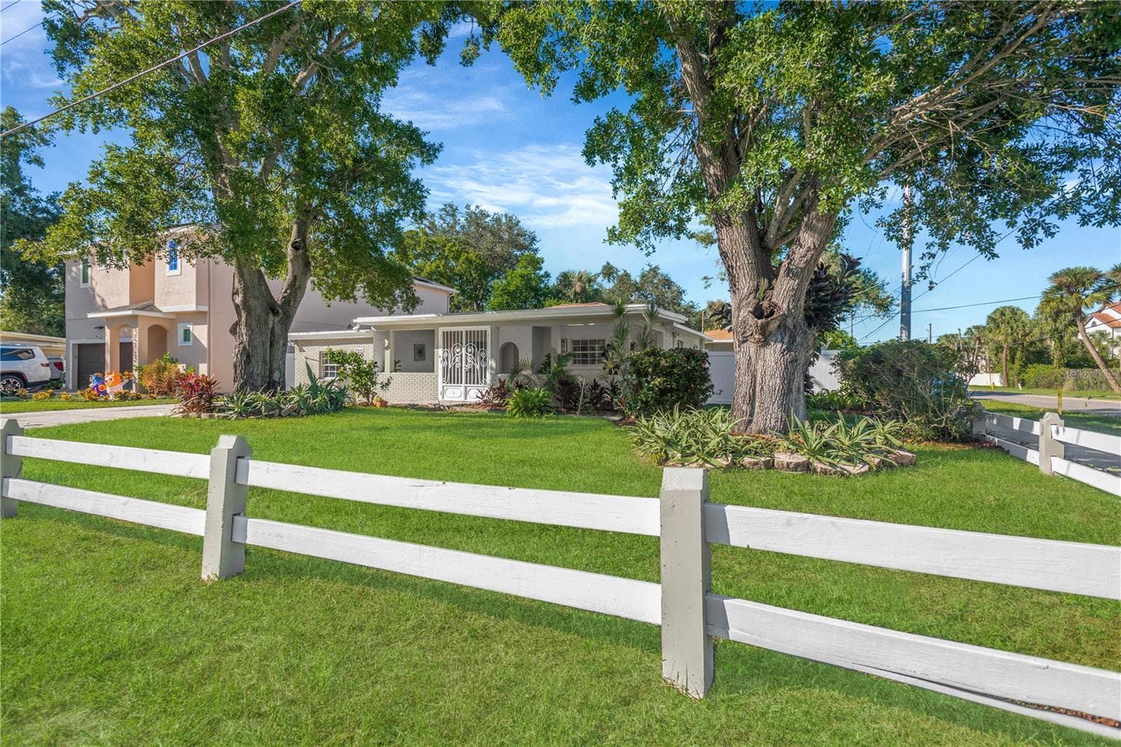 Single Family Residence at 3501 W PRICE AVE, TAMPA, photo 14 of 33