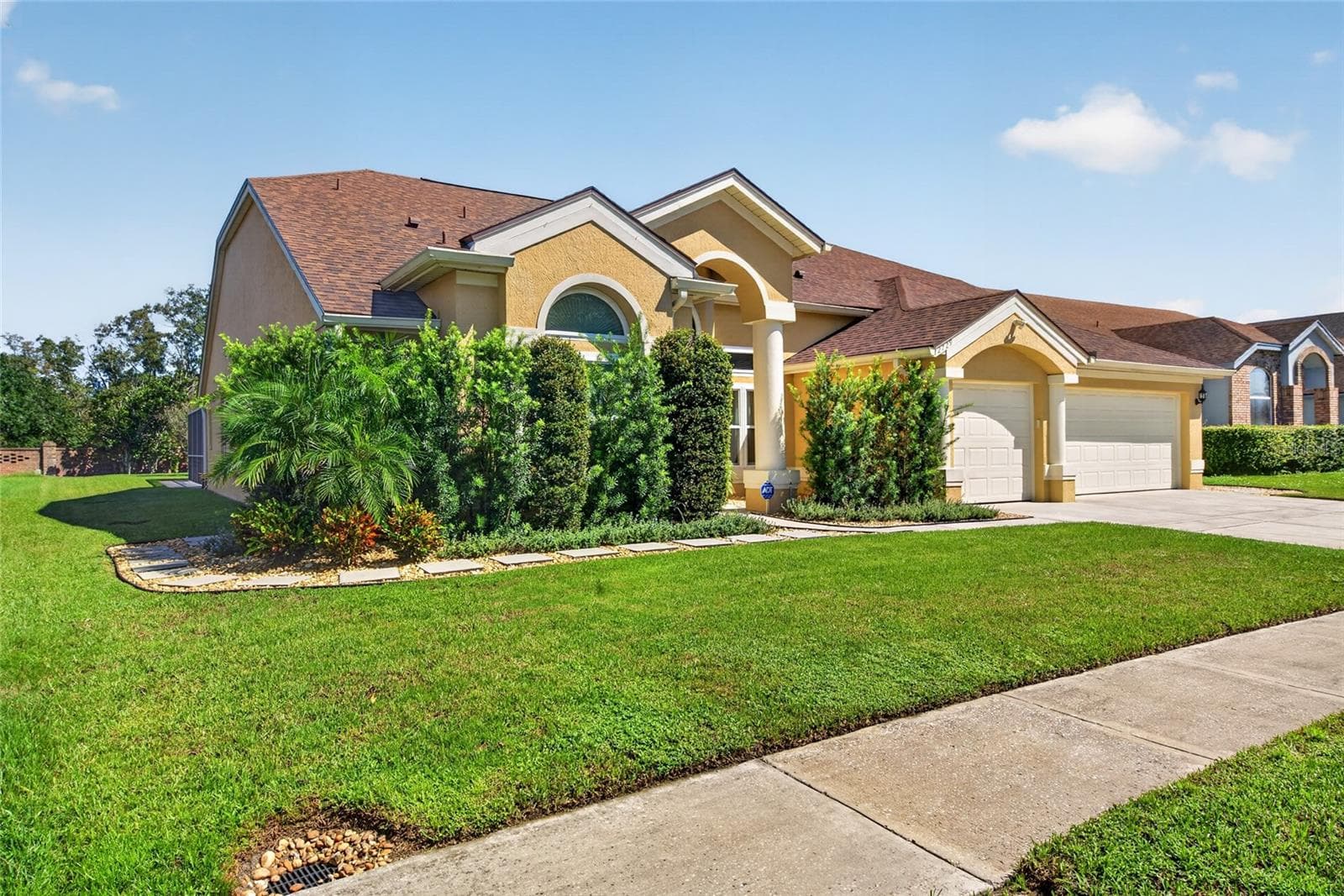 Single Family Residence at 2729 SPIVEY LN, ORLANDO, photo 4 of 48