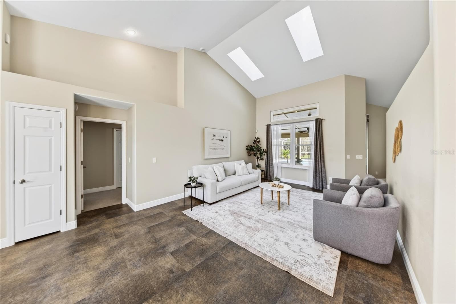 Single Family Residence at 2729 SPIVEY LN, ORLANDO, photo 11 of 48