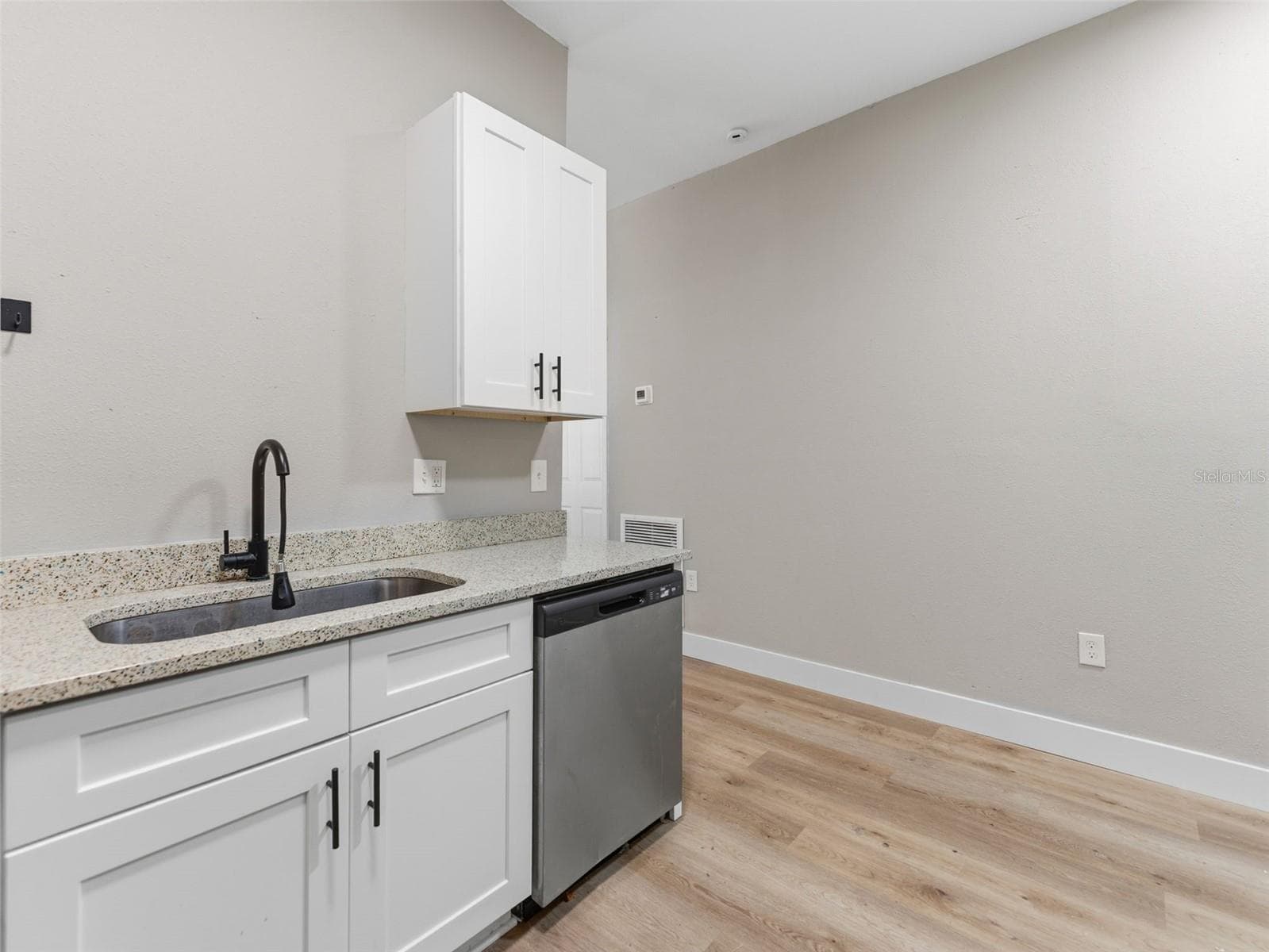 Single Family Residence at 1740 W CHERRY ST, TAMPA, photo 6 of 26