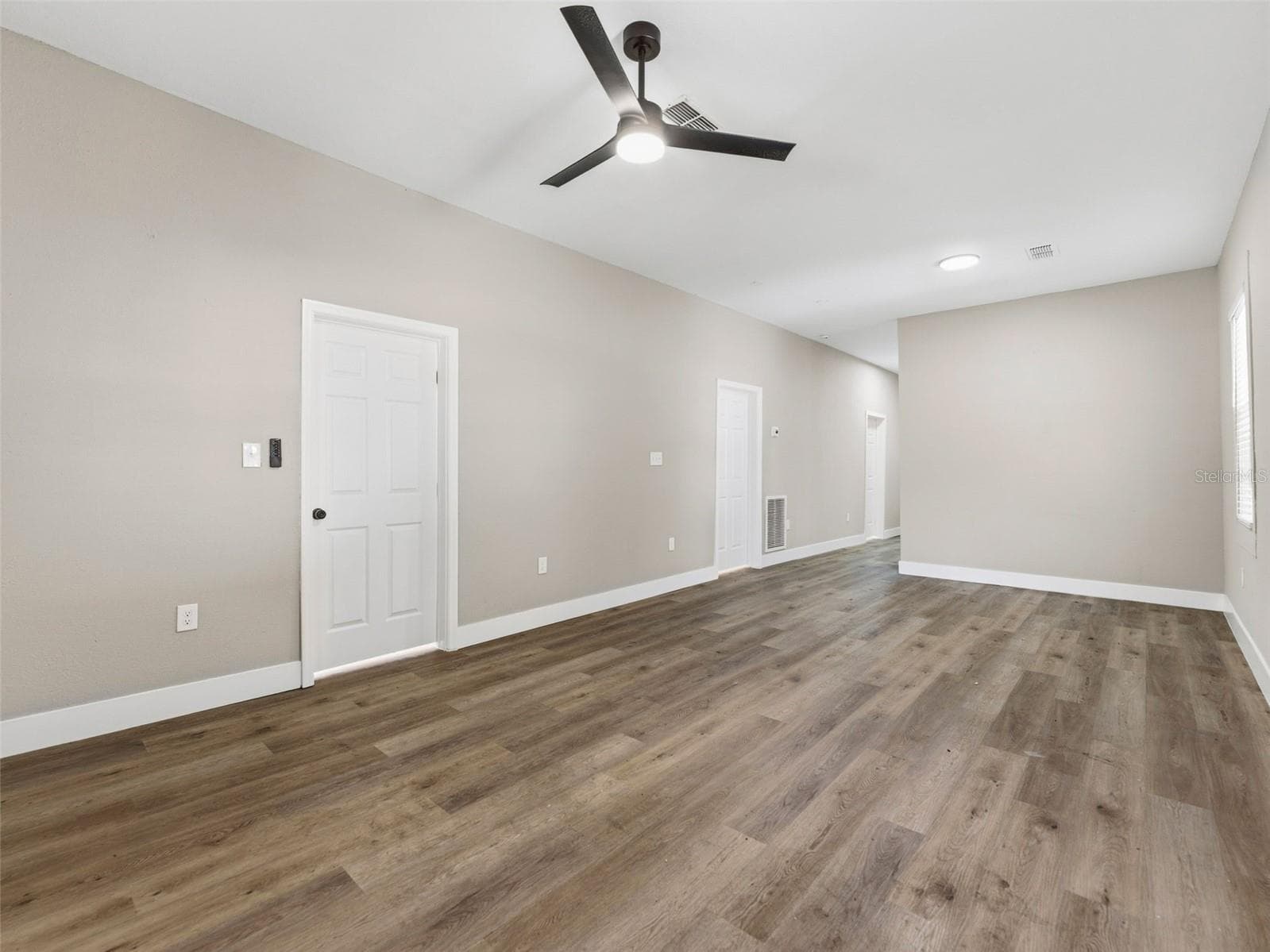 Single Family Residence at 1740 W CHERRY ST, TAMPA, photo 8 of 26