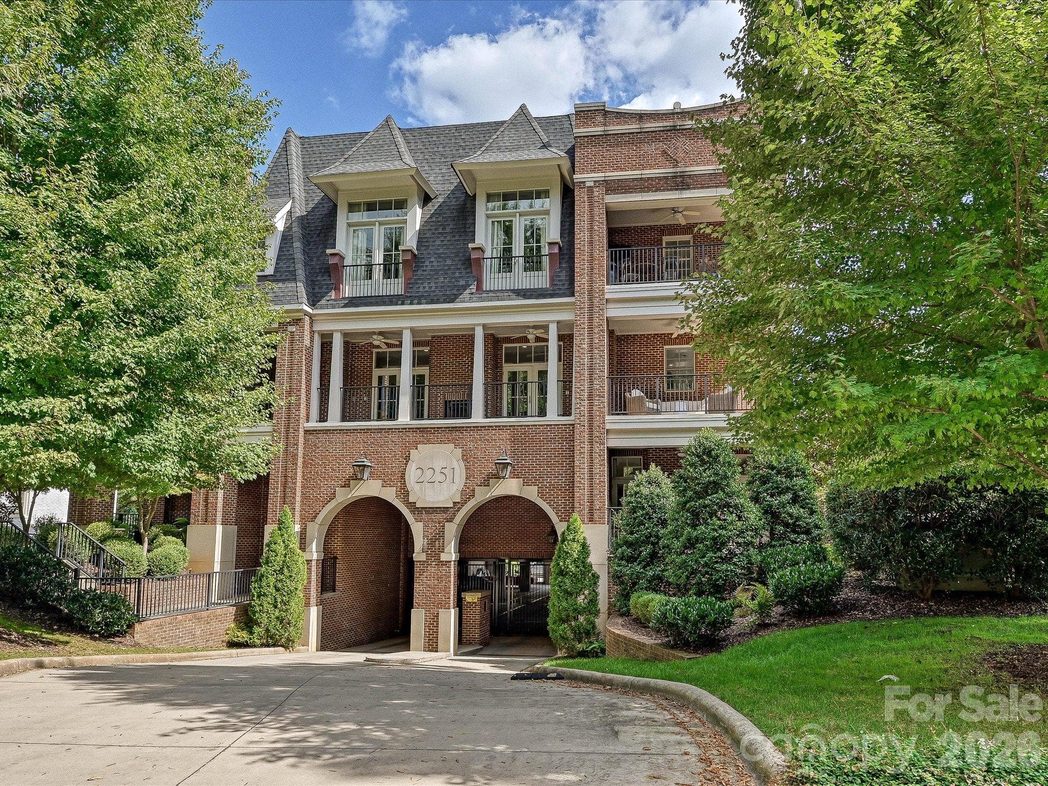 2251 Selwyn Avenue