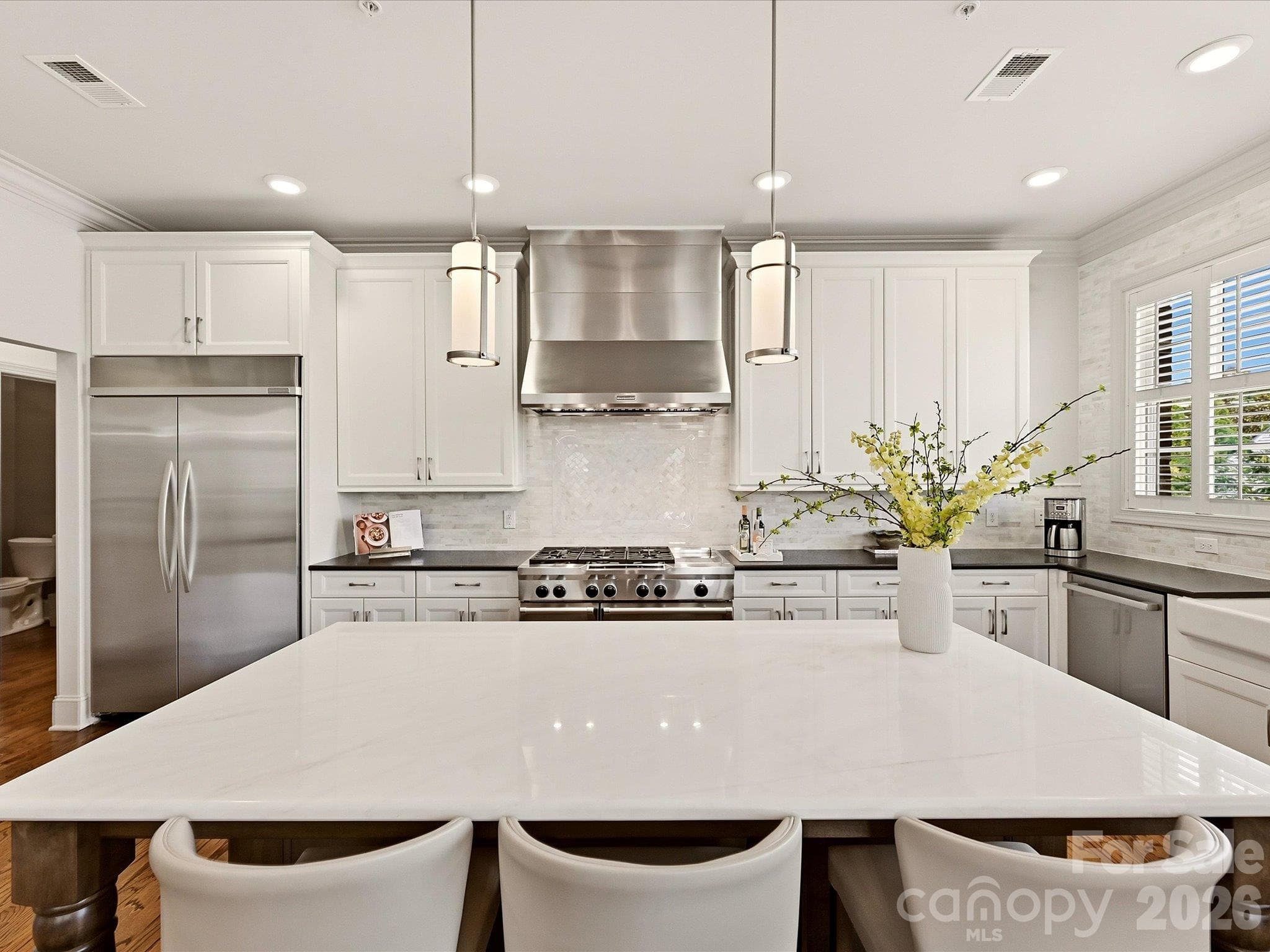 Condominium at 2251 Selwyn Avenue, Charlotte, photo 17 of 48
