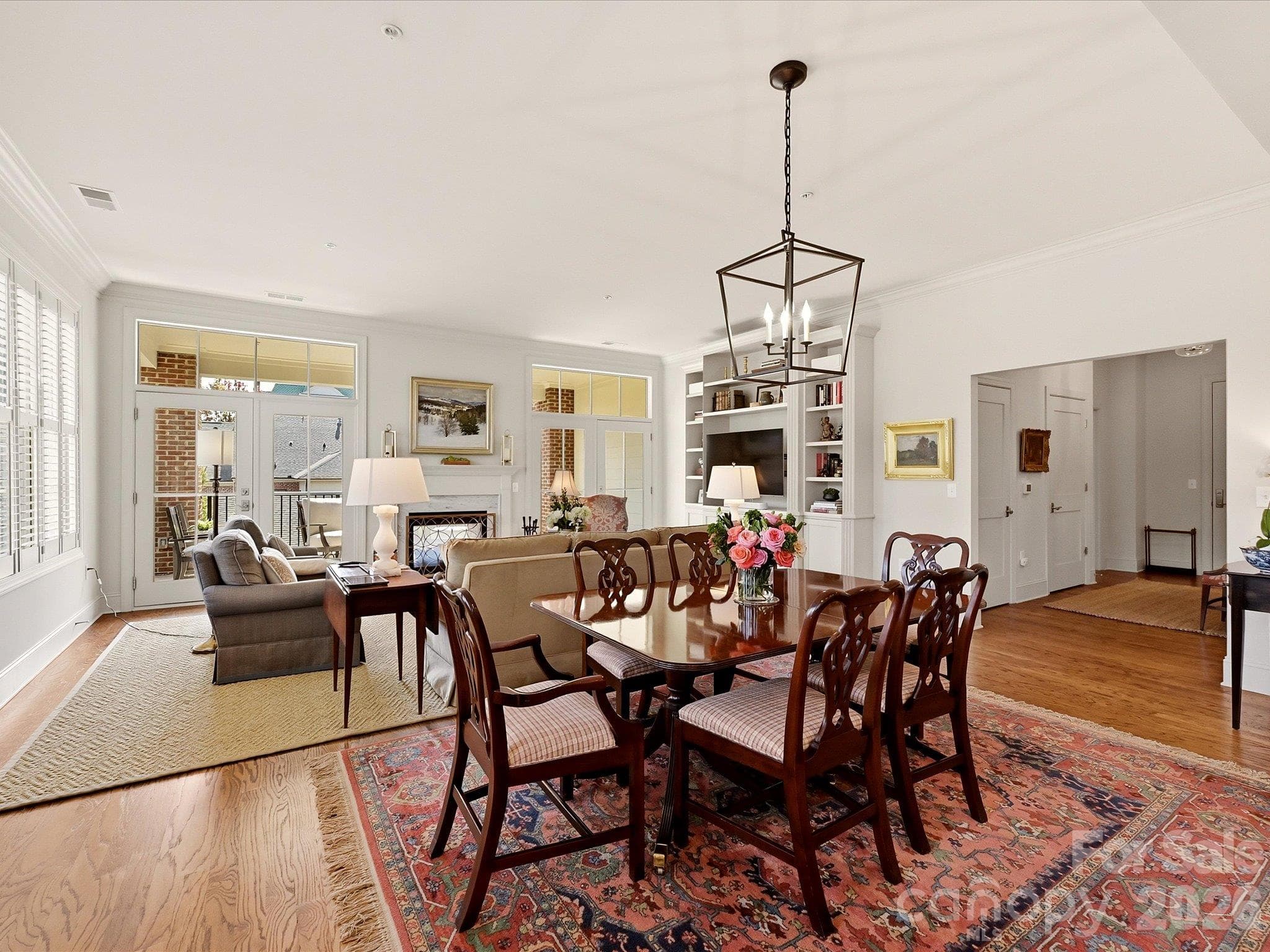 Condominium at 2251 Selwyn Avenue, Charlotte, photo 22 of 48