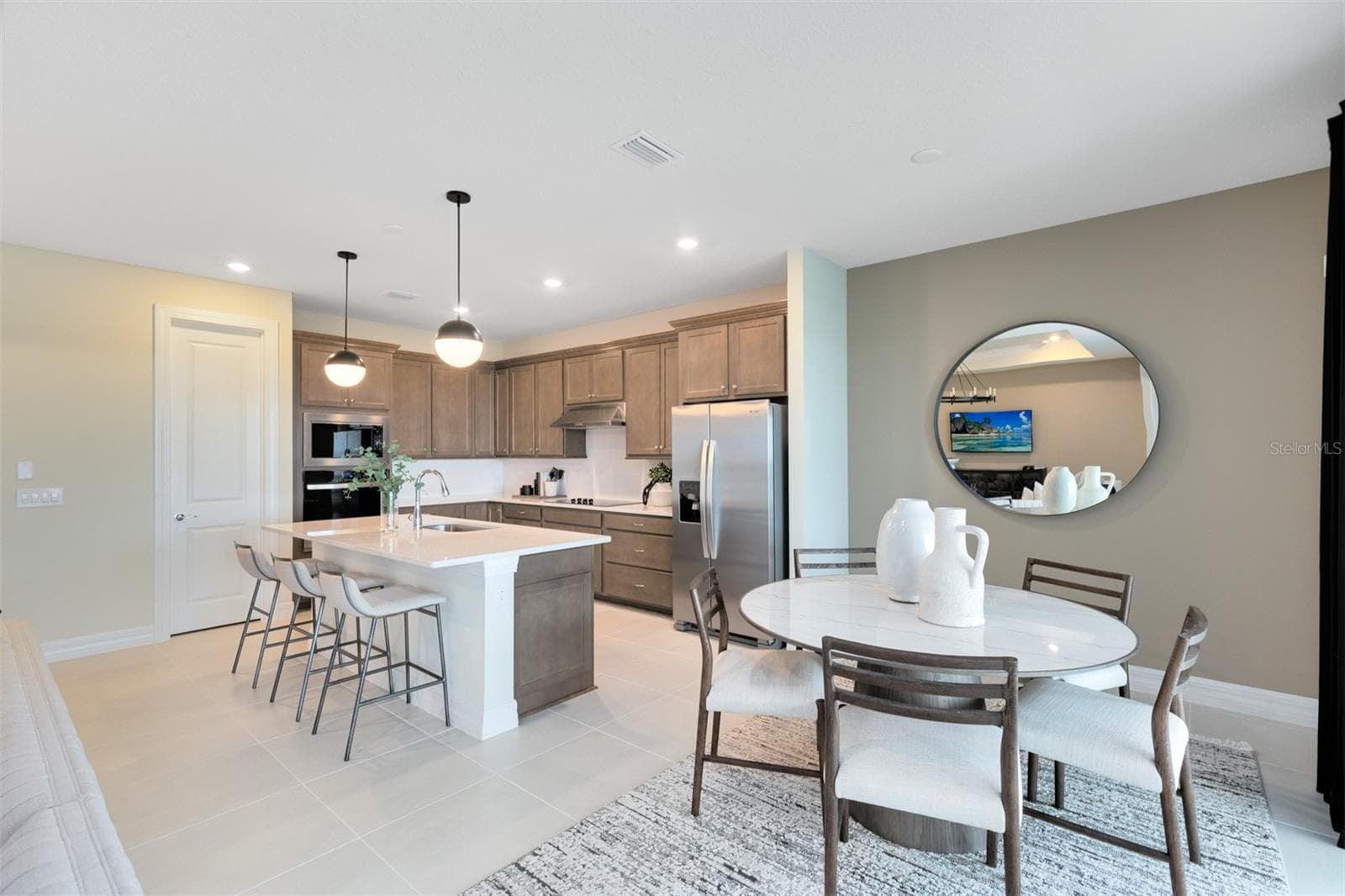 Model Home Design Only. Pictures and furnishings are for illustrative purposes only. Elevations, colors and options may vary. Furniture is for model home staging only.? - 3451 HAVEN SIDE ROAD, DAVENPORT