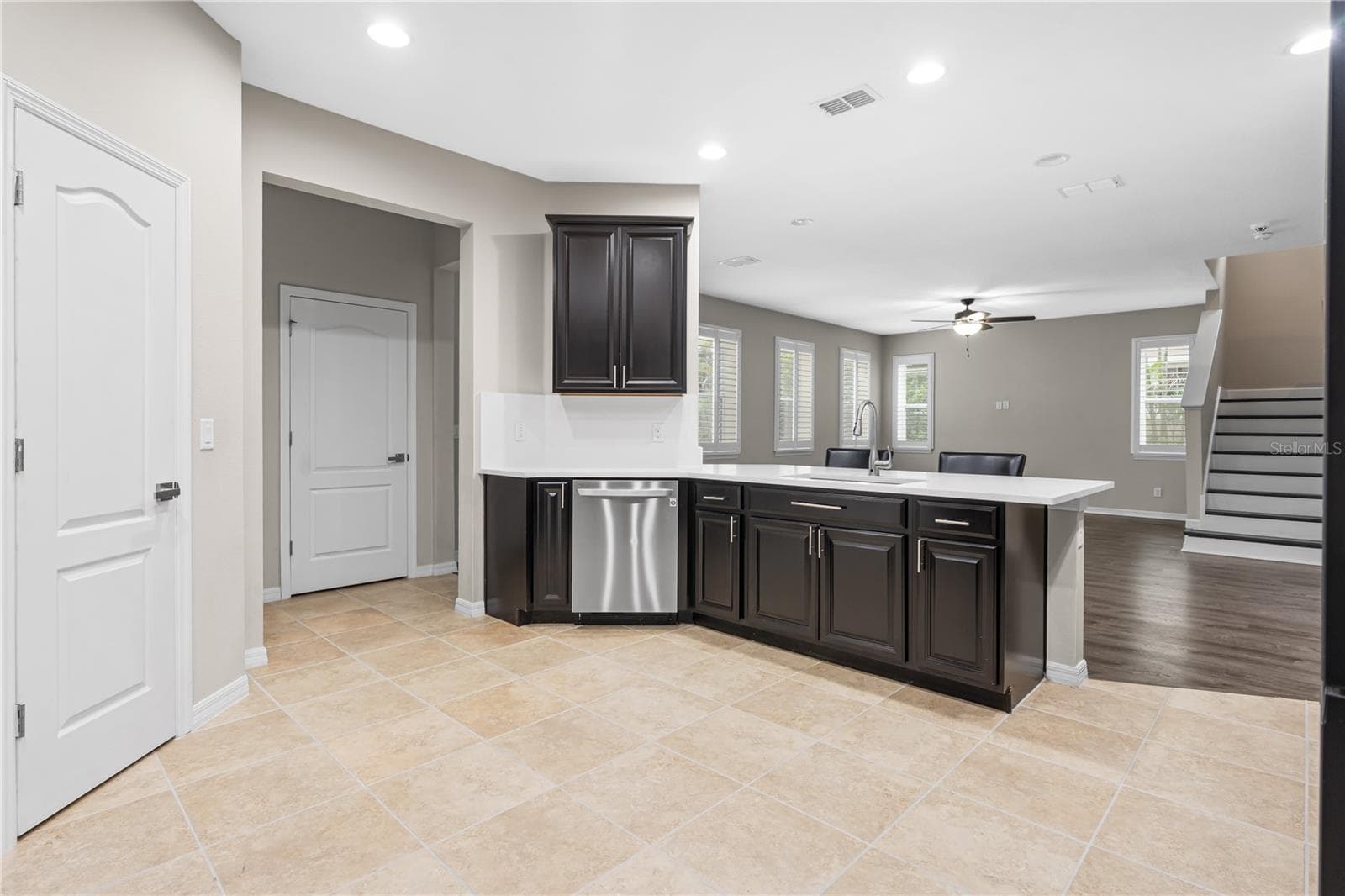 Single Family Residence at 5955 CALDERA RIDGE DR, LITHIA, photo 8 of 74