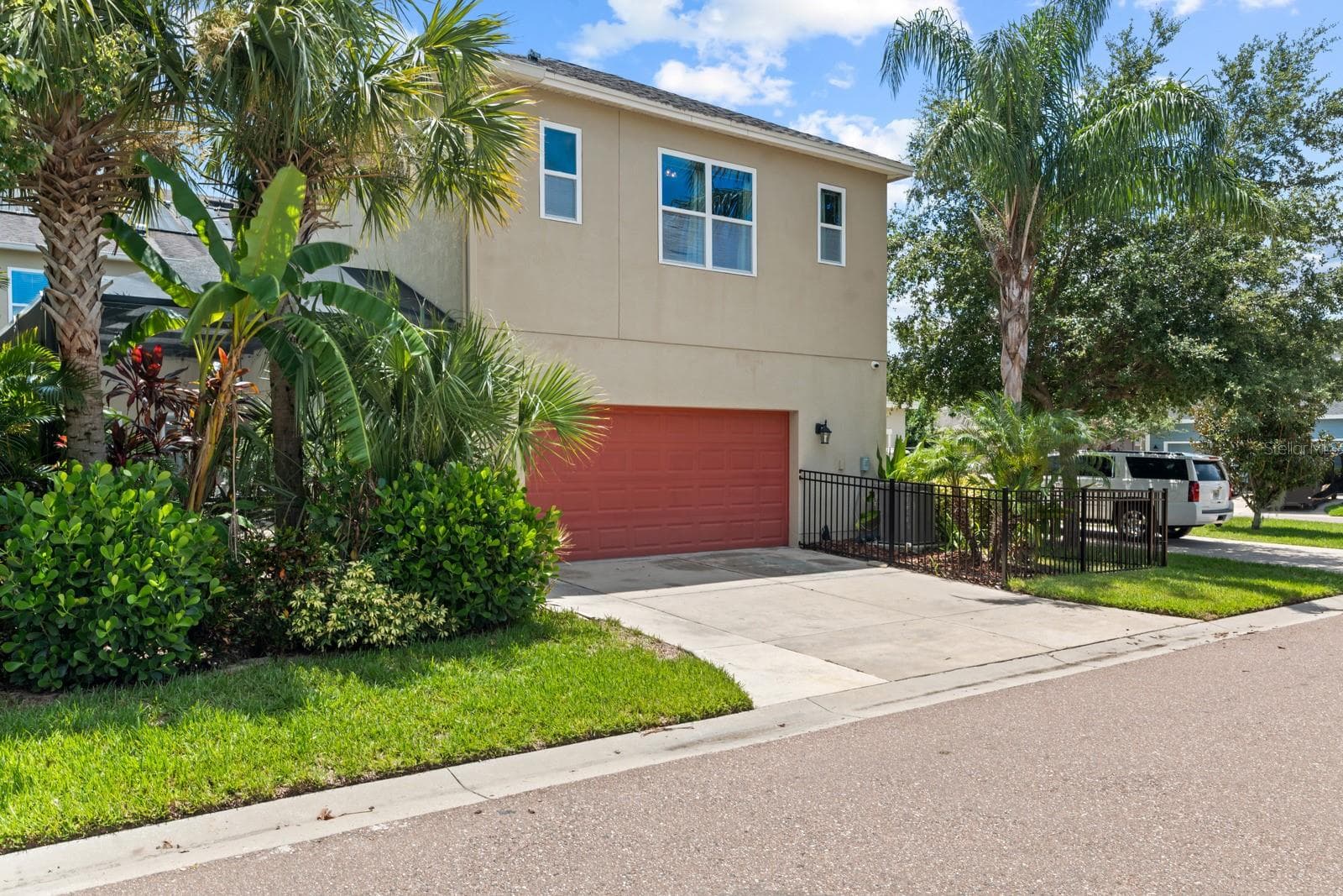 Single Family Residence at 5955 CALDERA RIDGE DR, LITHIA, photo 48 of 74