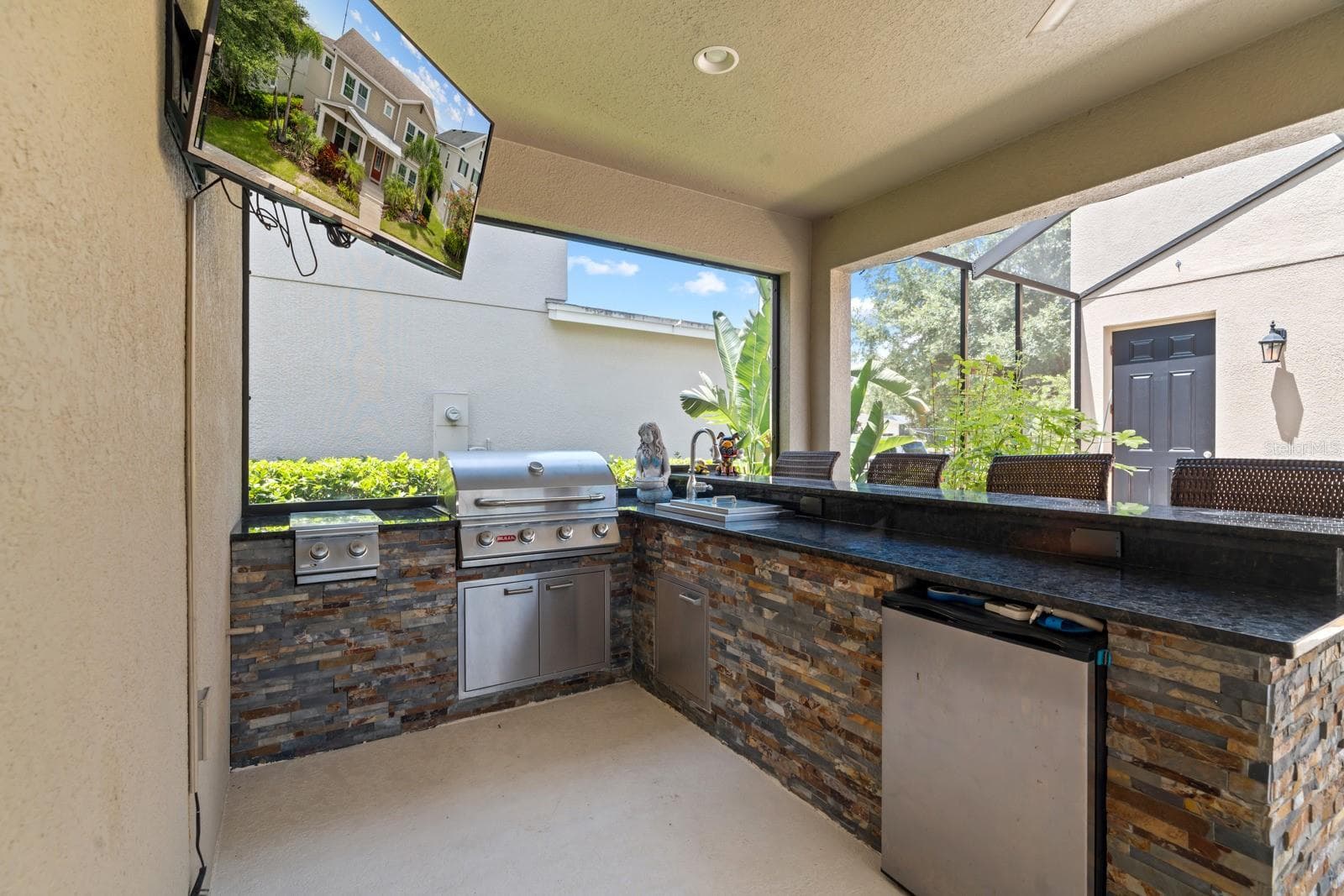 Single Family Residence at 5955 CALDERA RIDGE DR, LITHIA, photo 60 of 74