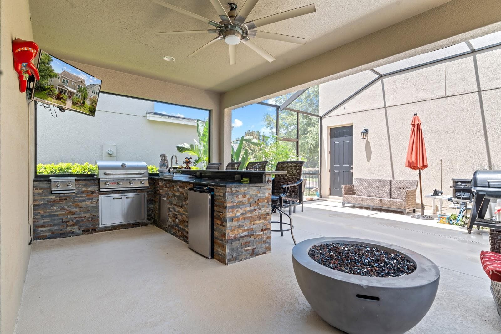Single Family Residence at 5955 CALDERA RIDGE DR, LITHIA, photo 62 of 74