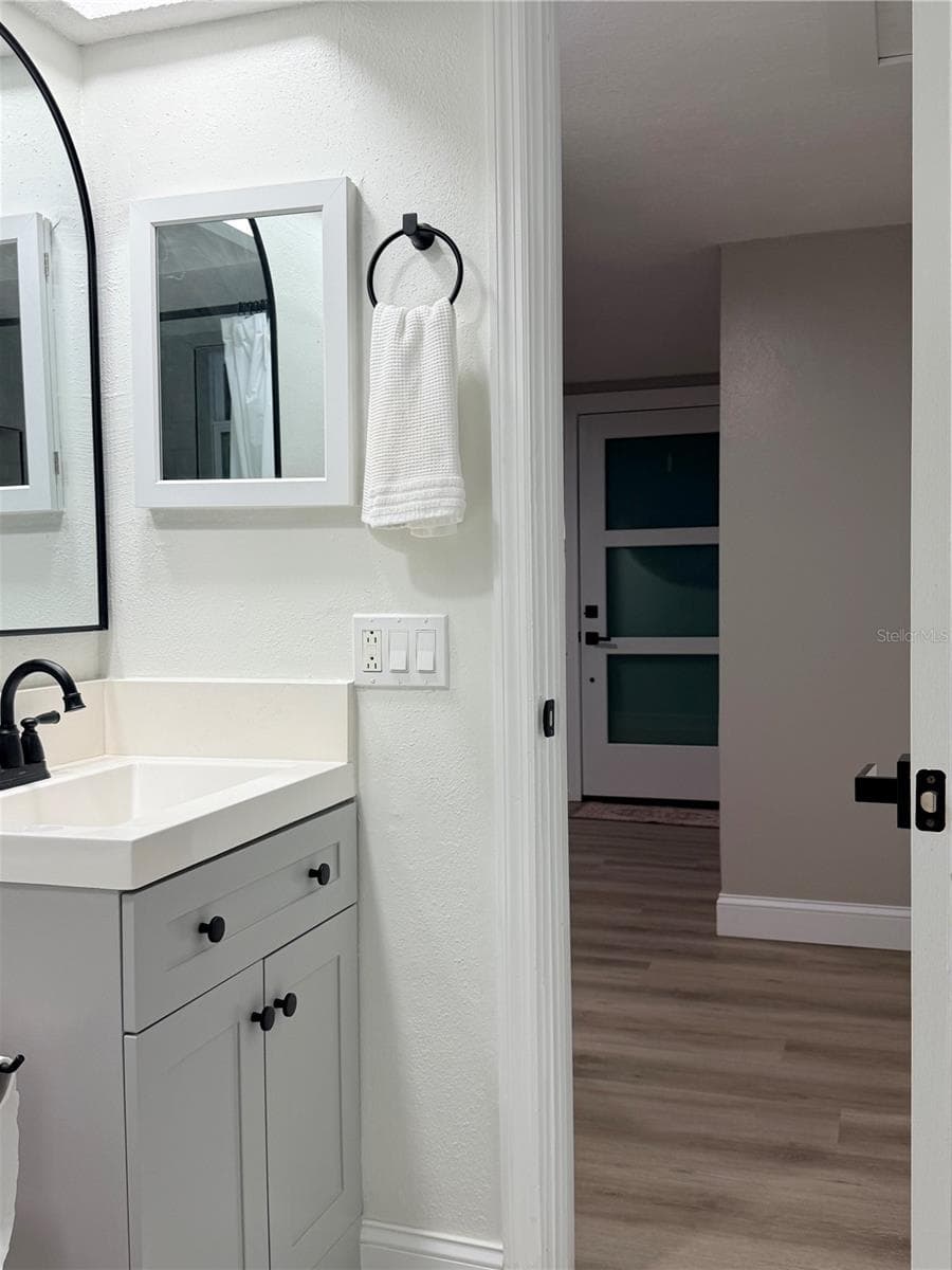 Single Family Residence at 7220 FOX HOLLOW DR, PORT RICHEY, photo 13 of 28