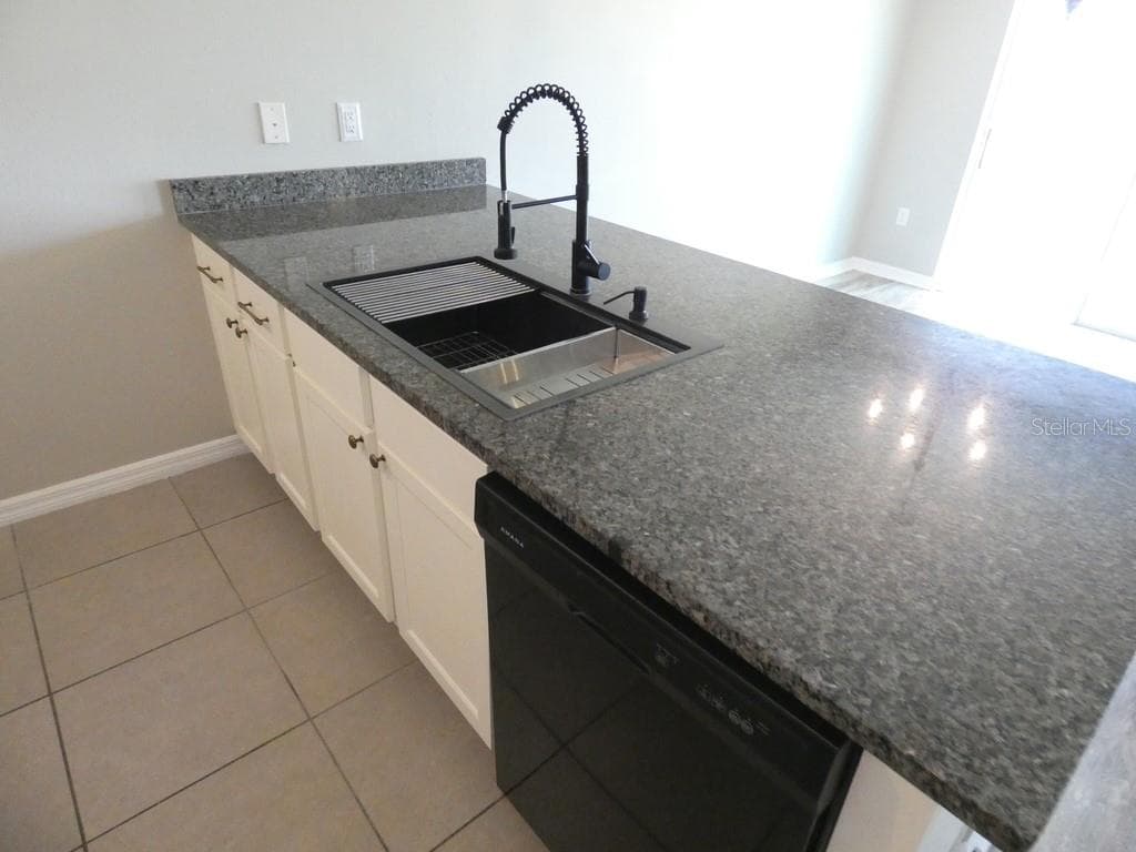 Single Family Residence at ZEPHYR LAKES SUB, ZEPHYRHILLS, photo 14 of 47
