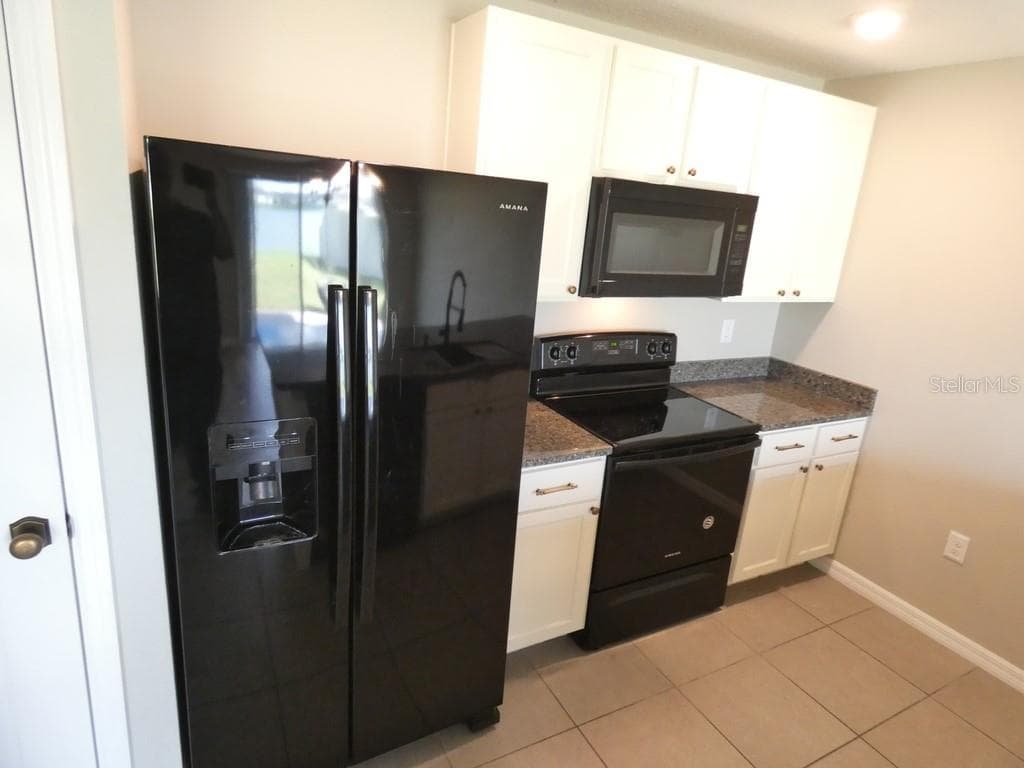 Single Family Residence at ZEPHYR LAKES SUB, ZEPHYRHILLS, photo 15 of 47