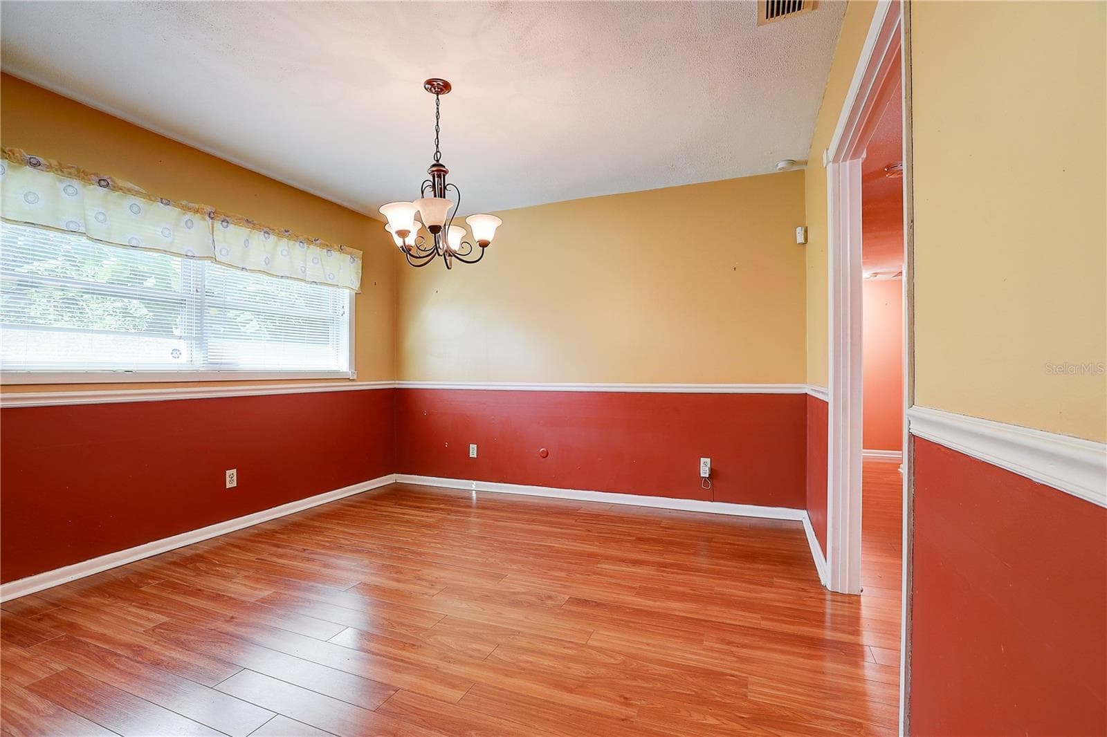 Single Family Residence at 519 OAKHURST ST, BRANDON, photo 24 of 41