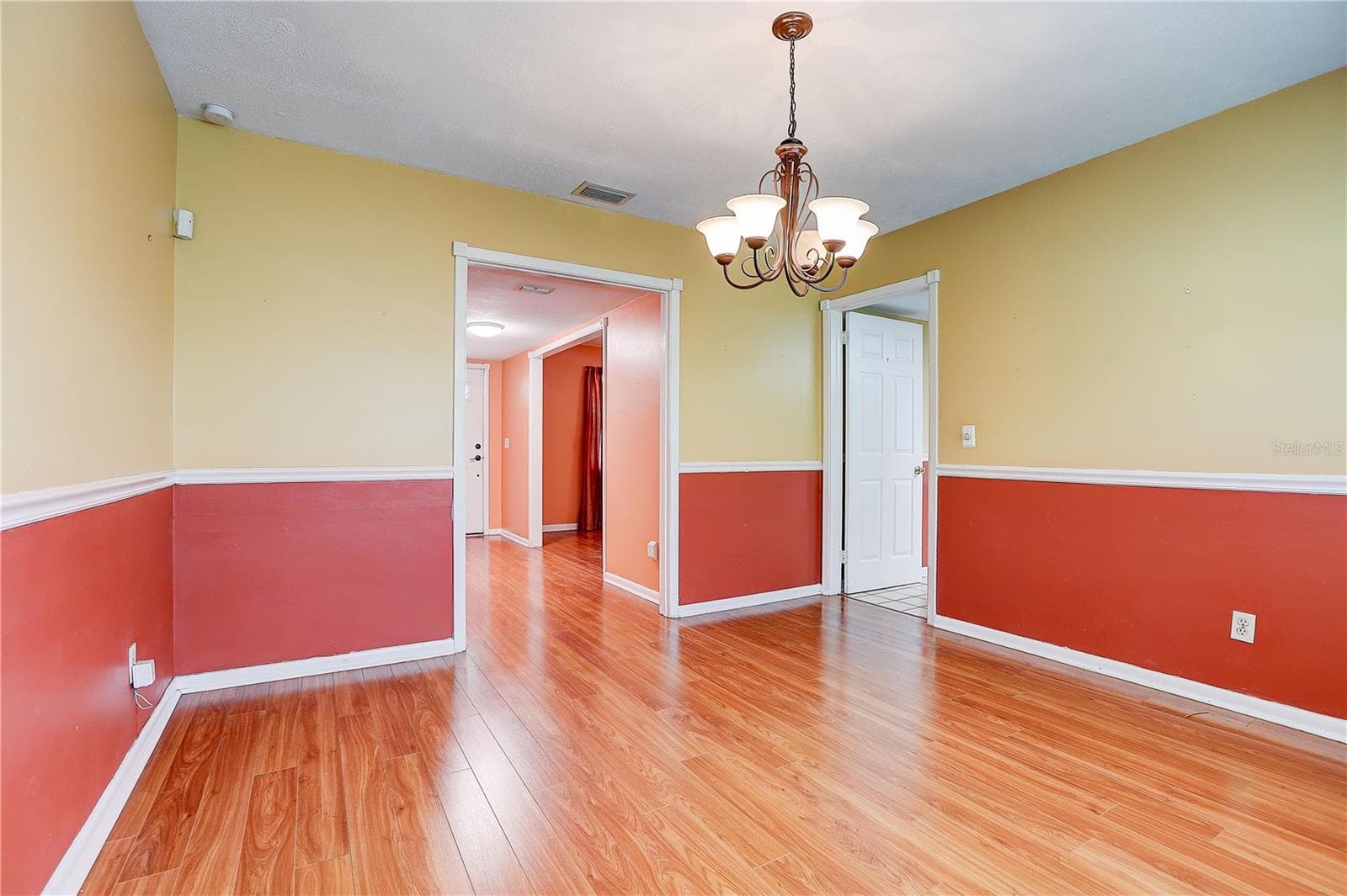 Single Family Residence at 519 OAKHURST ST, BRANDON, photo 25 of 41