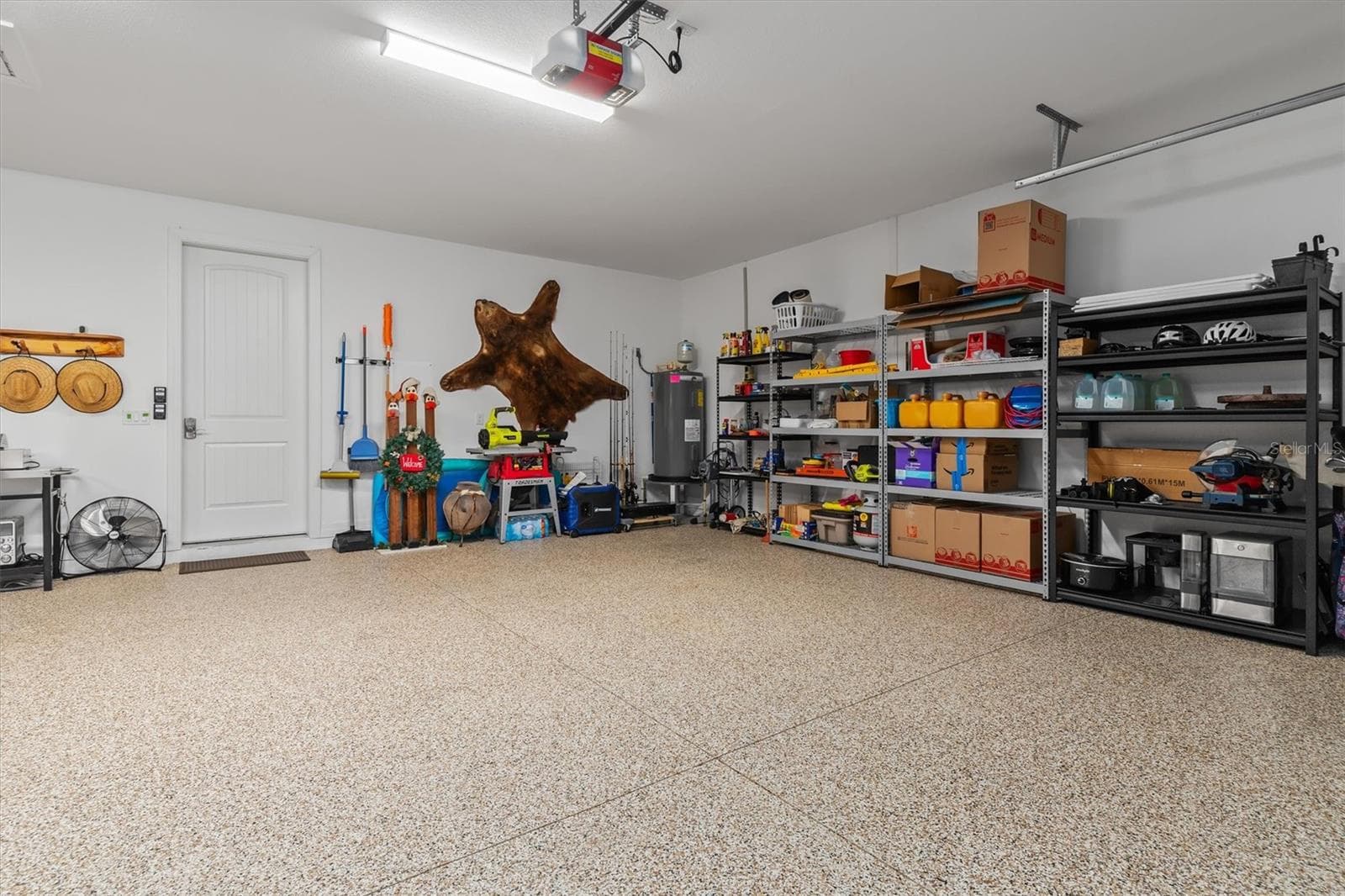 Ginormous Garage - 8414 DAFOE ST, PORT CHARLOTTE