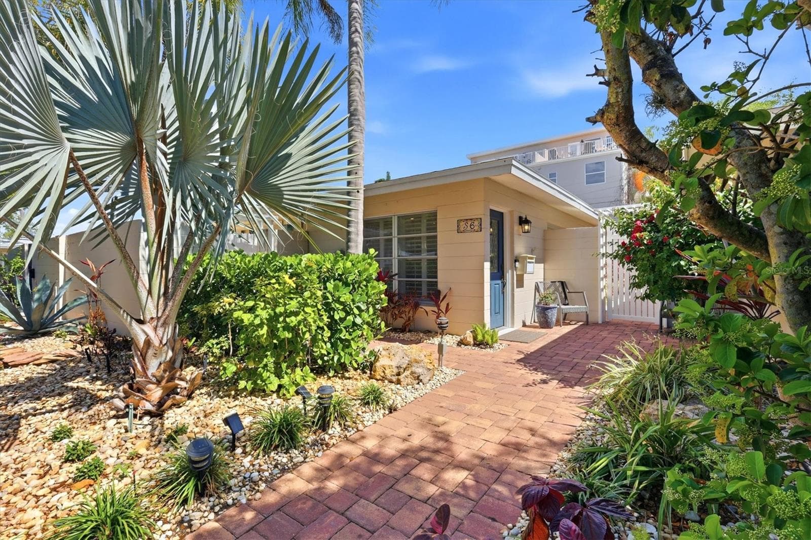 S6 Free-Standing Villa - 6005 MIDNIGHT PASS RD #S6, SARASOTA
