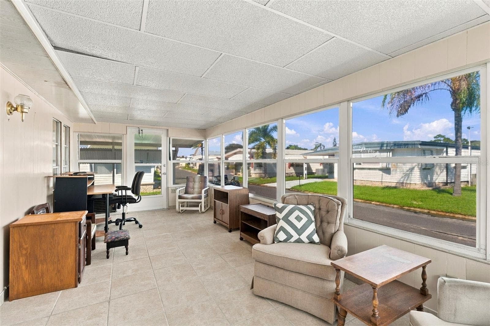 Mobile Home at 10444 PEACEFUL DR #350, LARGO, photo 4 of 17