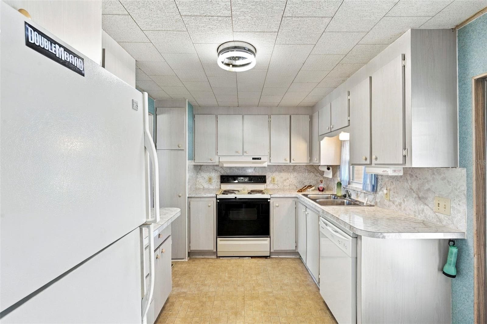 Mobile Home at 10444 PEACEFUL DR #350, LARGO, photo 9 of 17