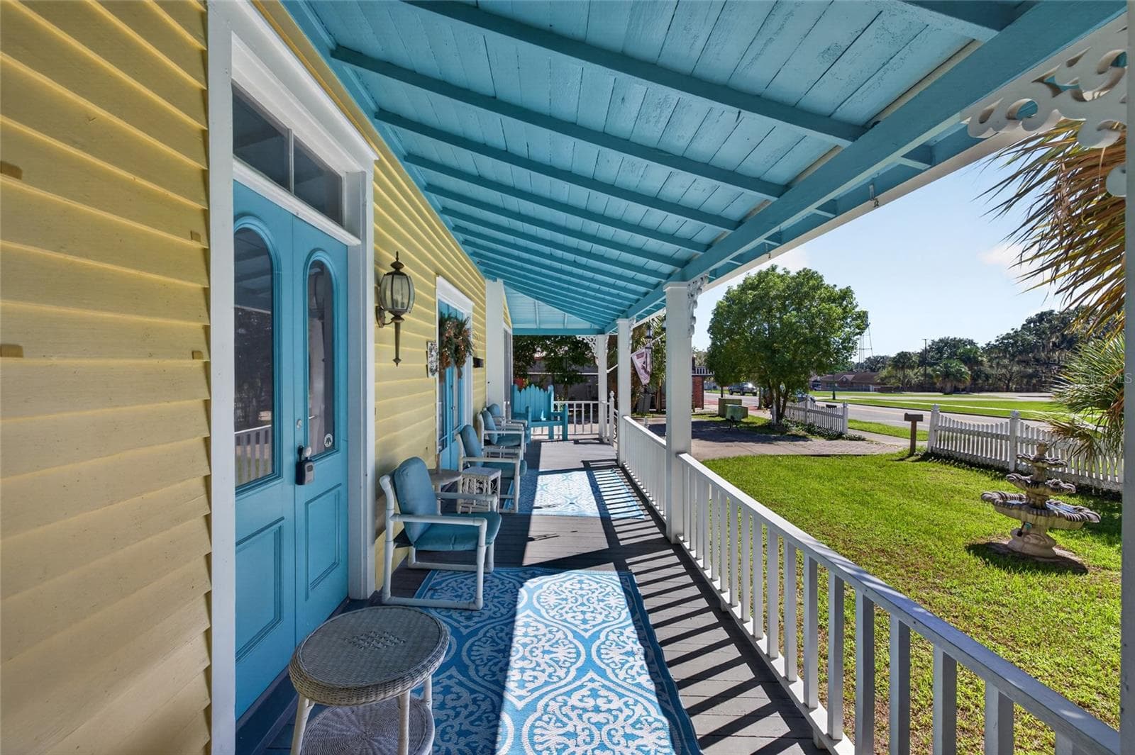Single Family Residence at 334 CENTRAL, CRESCENT CITY, photo 7 of 33