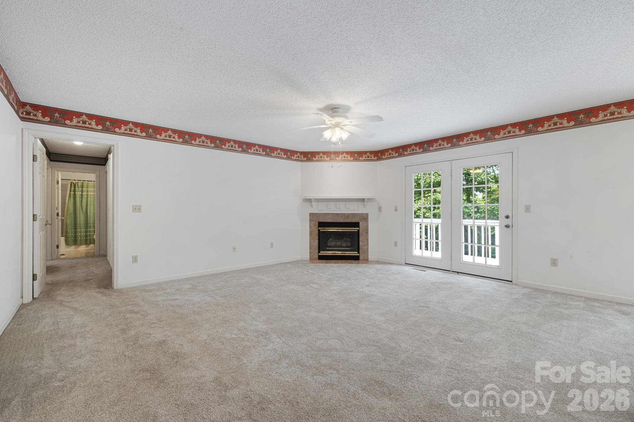 Single Family Residence at 103 Tarragon Place, Flat Rock, photo 7 of 47