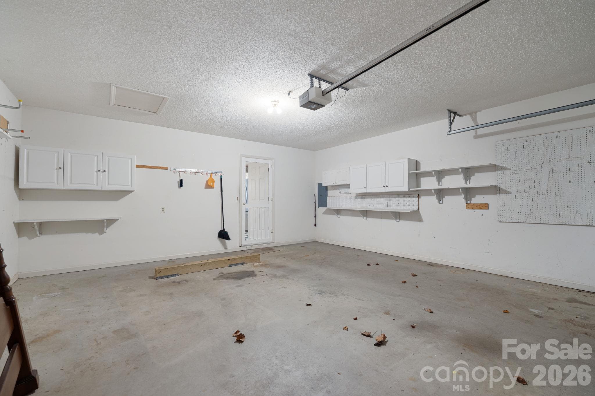 Single Family Residence at 103 Tarragon Place, Flat Rock, photo 17 of 47