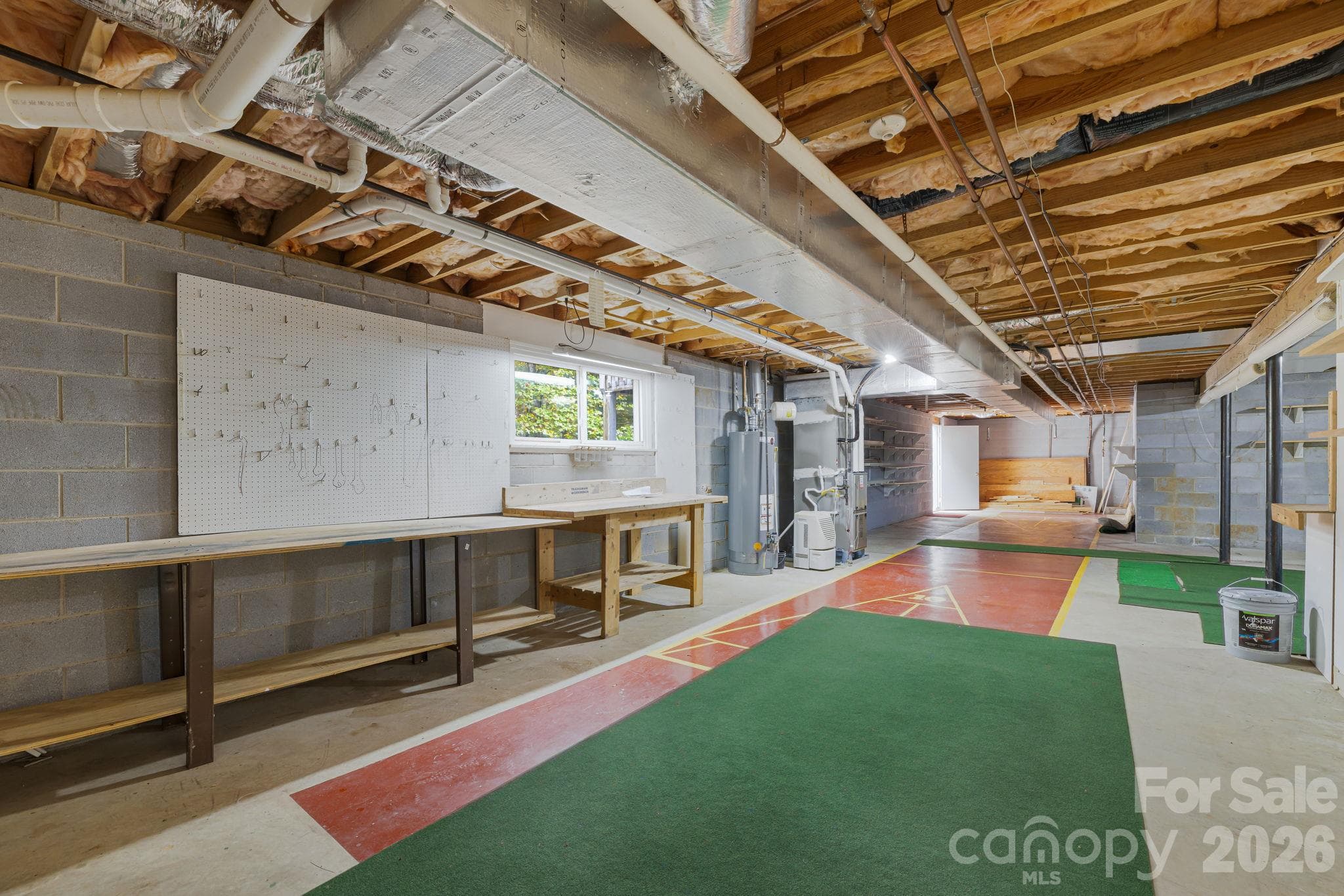 Workshop area in basement - 103 Tarragon Place, Flat Rock