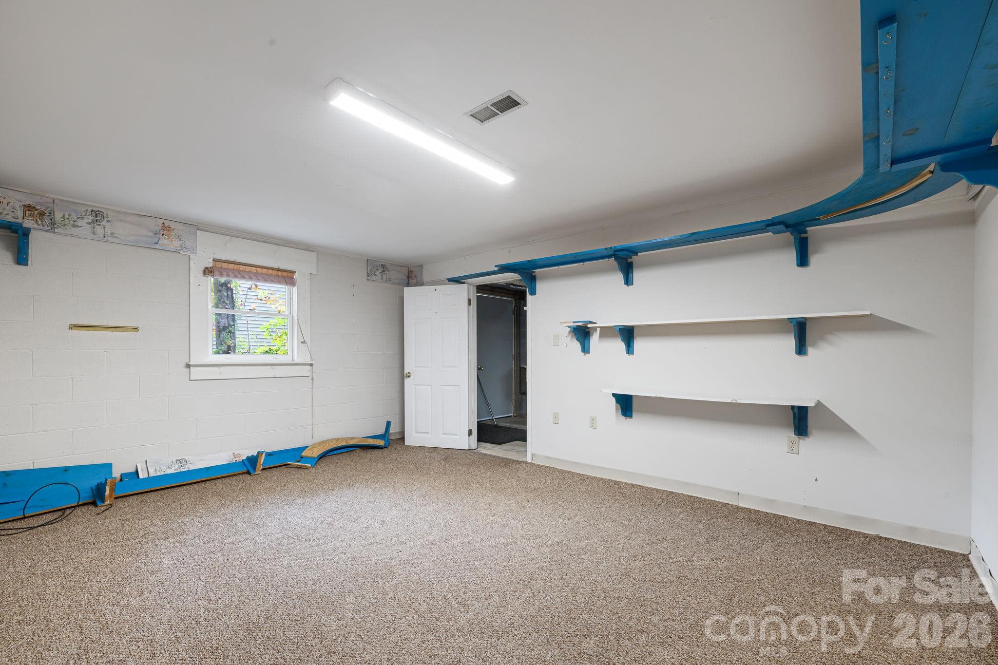 Single Family Residence at 103 Tarragon Place, Flat Rock, photo 38 of 47