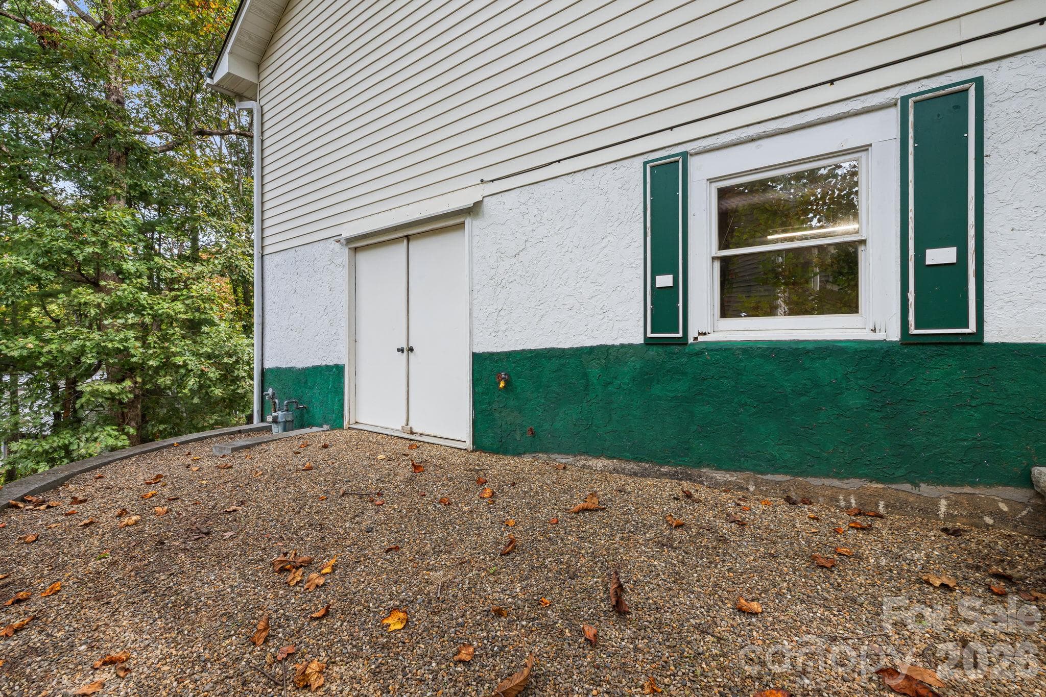 Single Family Residence at 103 Tarragon Place, Flat Rock, photo 39 of 47