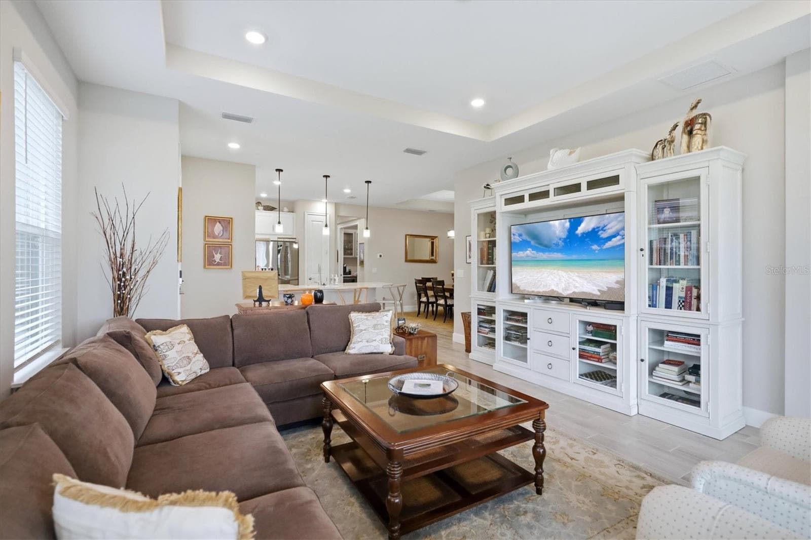 Villa at 6206 PLATEAU CT, BRADENTON, photo 5 of 57