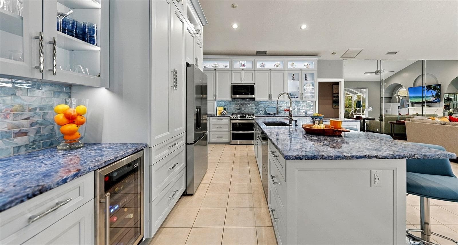 Single Family Residence at 8136 REGENTS CT, UNIVERSITY PARK, photo 30 of 134