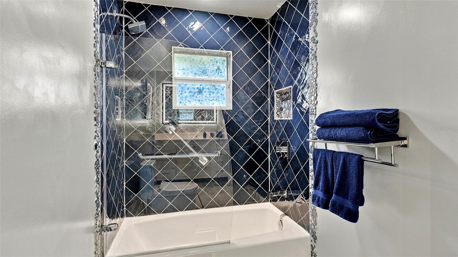 Single Family Residence at 8136 REGENTS CT, UNIVERSITY PARK, photo 64 of 134