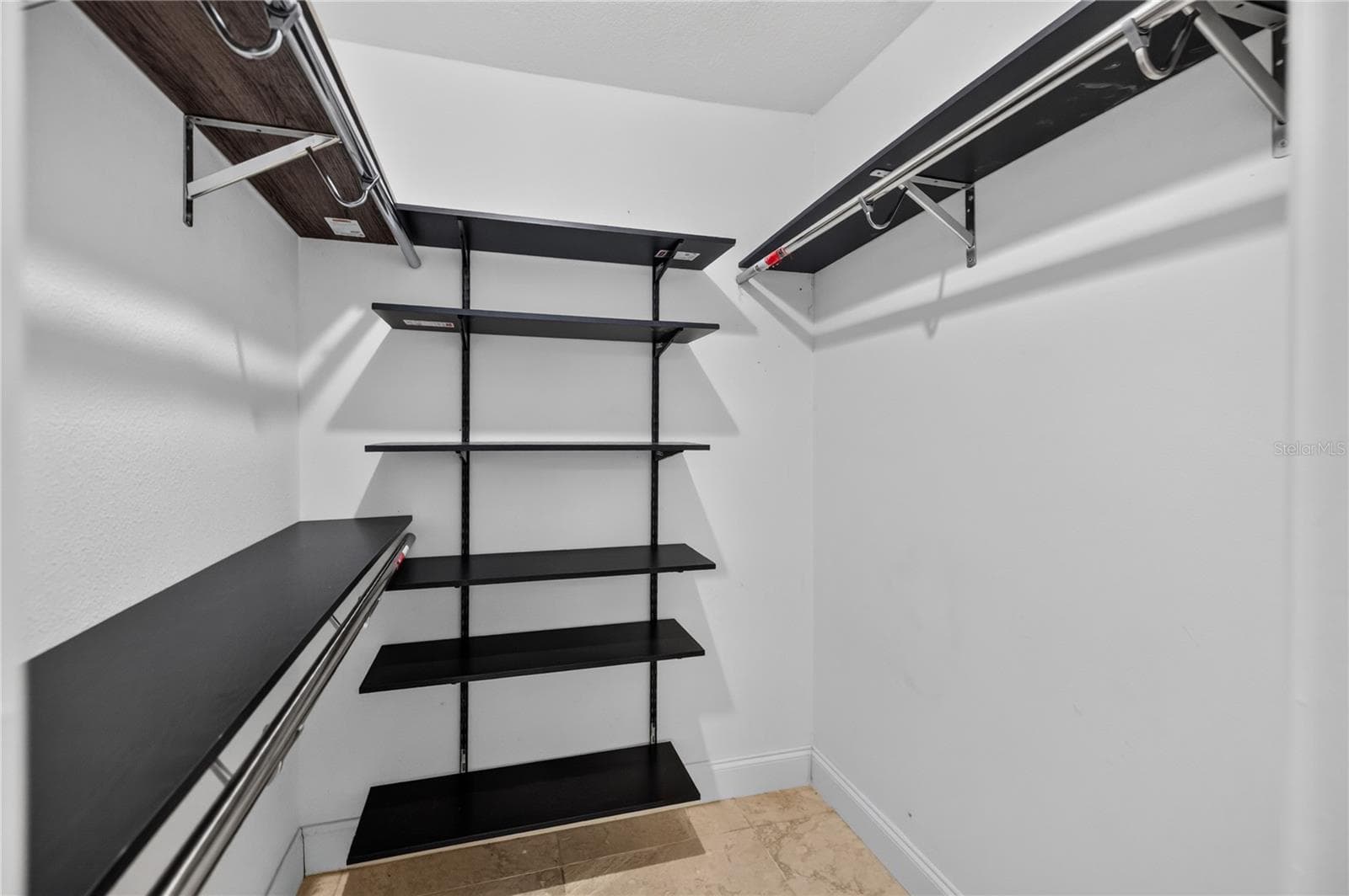 Primary Walk-In Closet - 4004 SHORESIDE CIR, TAMPA