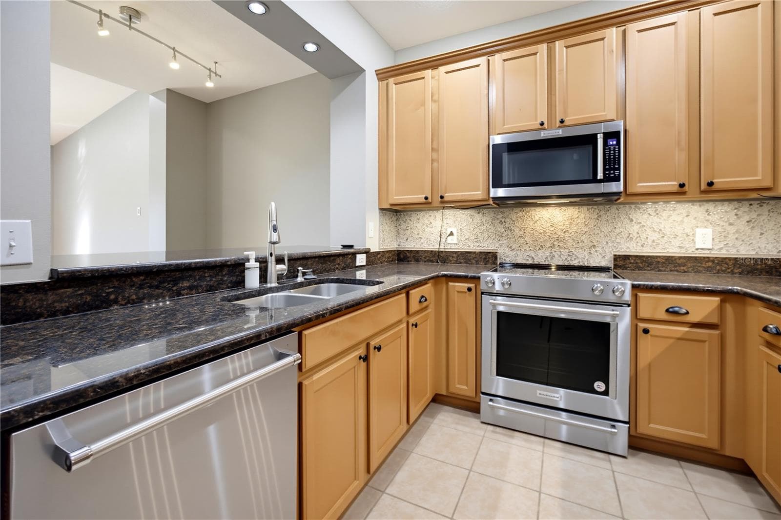 Kitchen - 491 HARBOR WINDS CT, WINTER SPRINGS