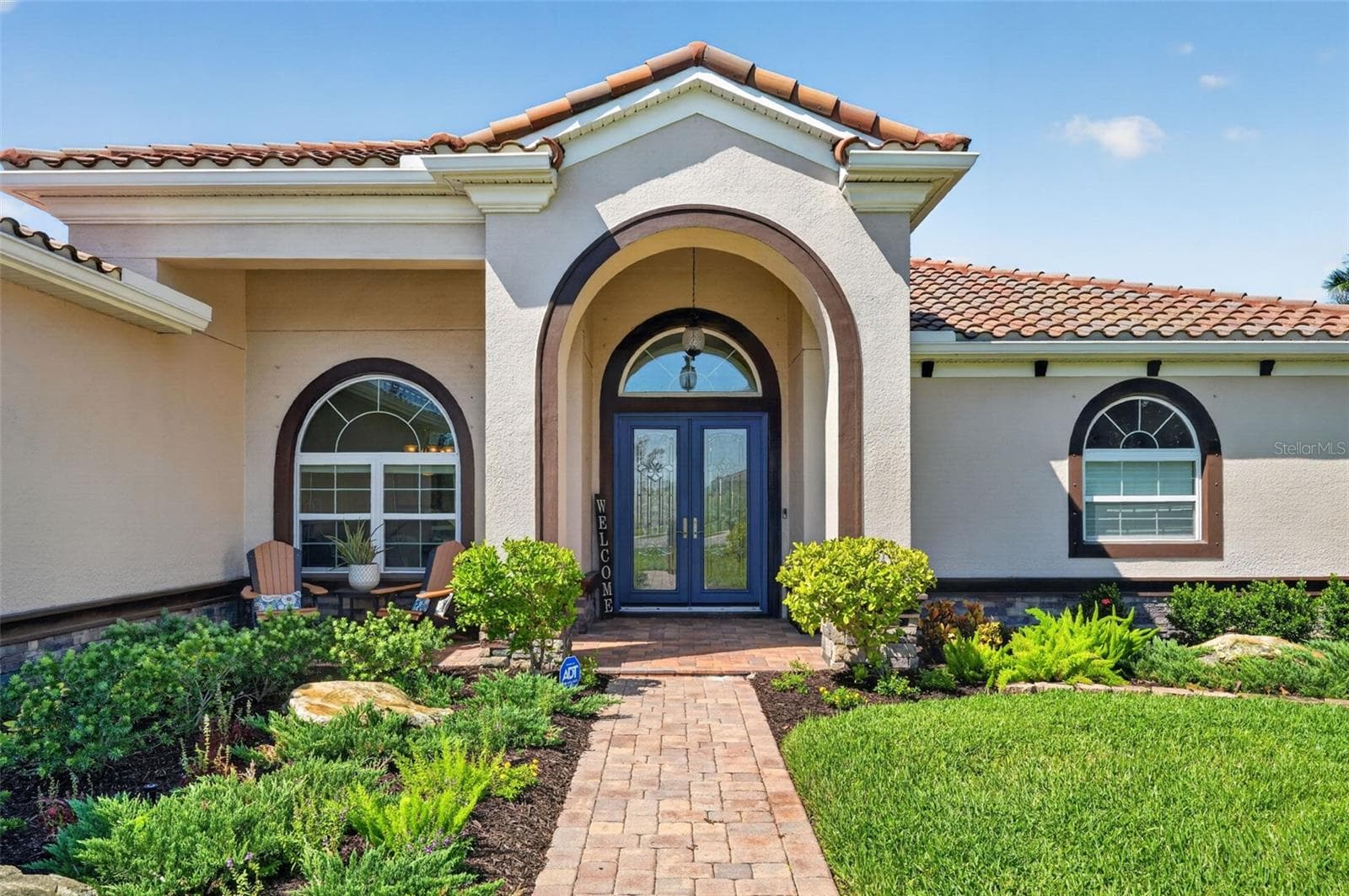 Gorgeous front entry - 17115 4TH AVE E, BRADENTON