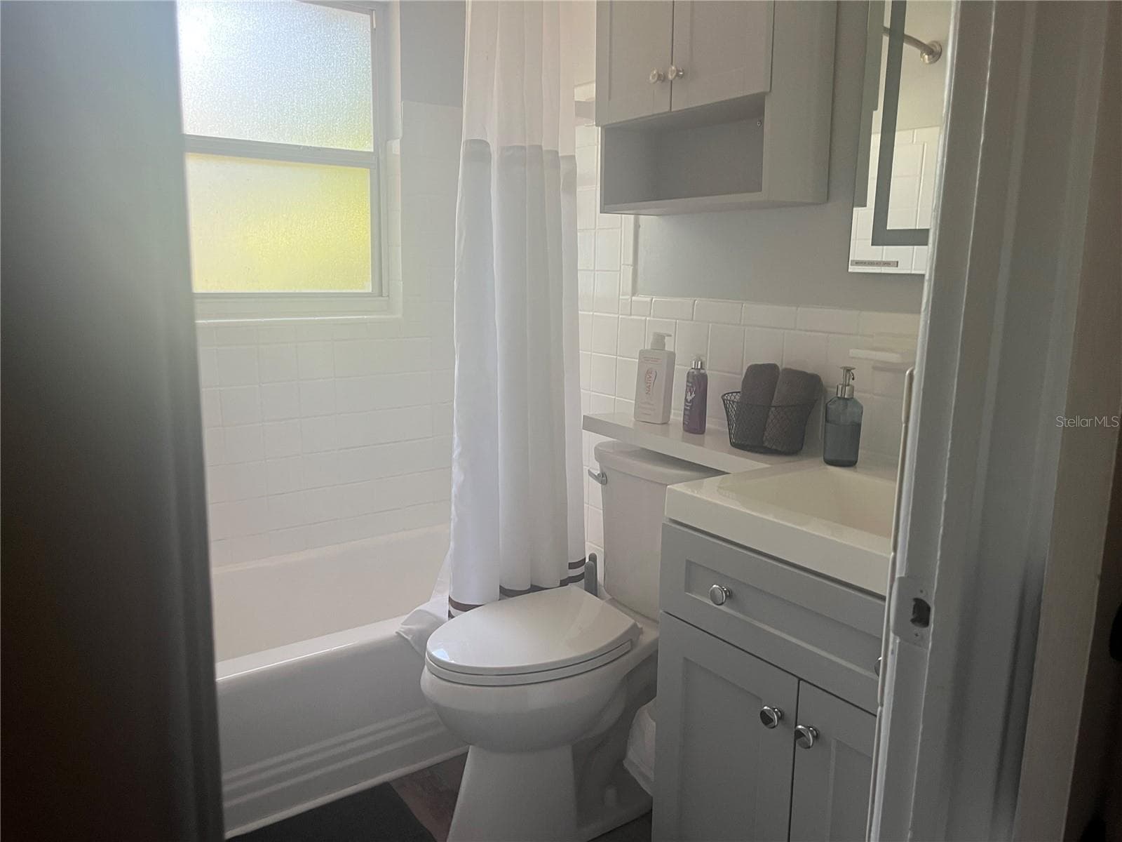 Quadruplex at 115 CLEVELAND AVE, LARGO, photo 13 of 61