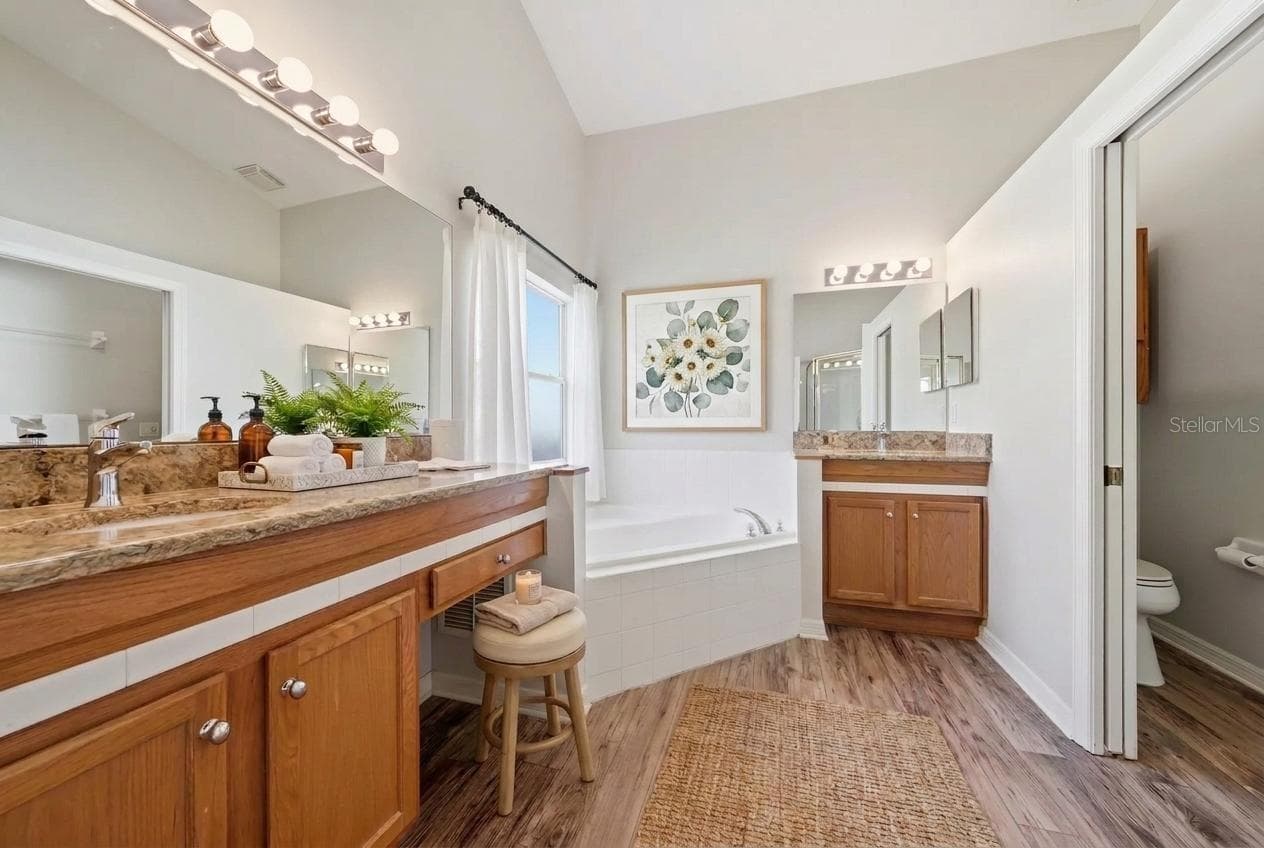 En-Suite Primary bathroom - Staged - 24809 RIVERBOAT BND, LEESBURG